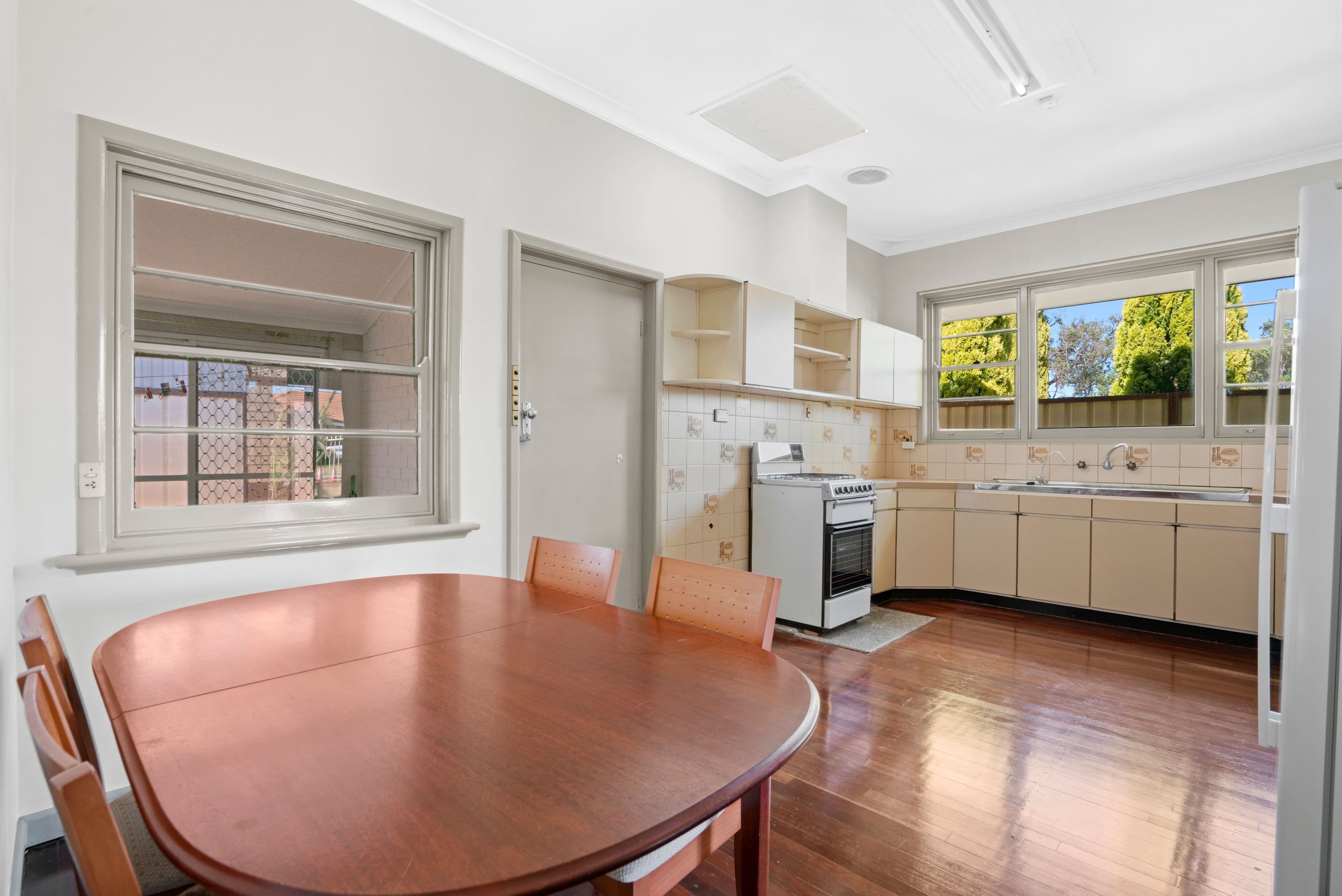 4a Clara Street, Gosnells WA 6110, Gosnells - Thumbnail 7