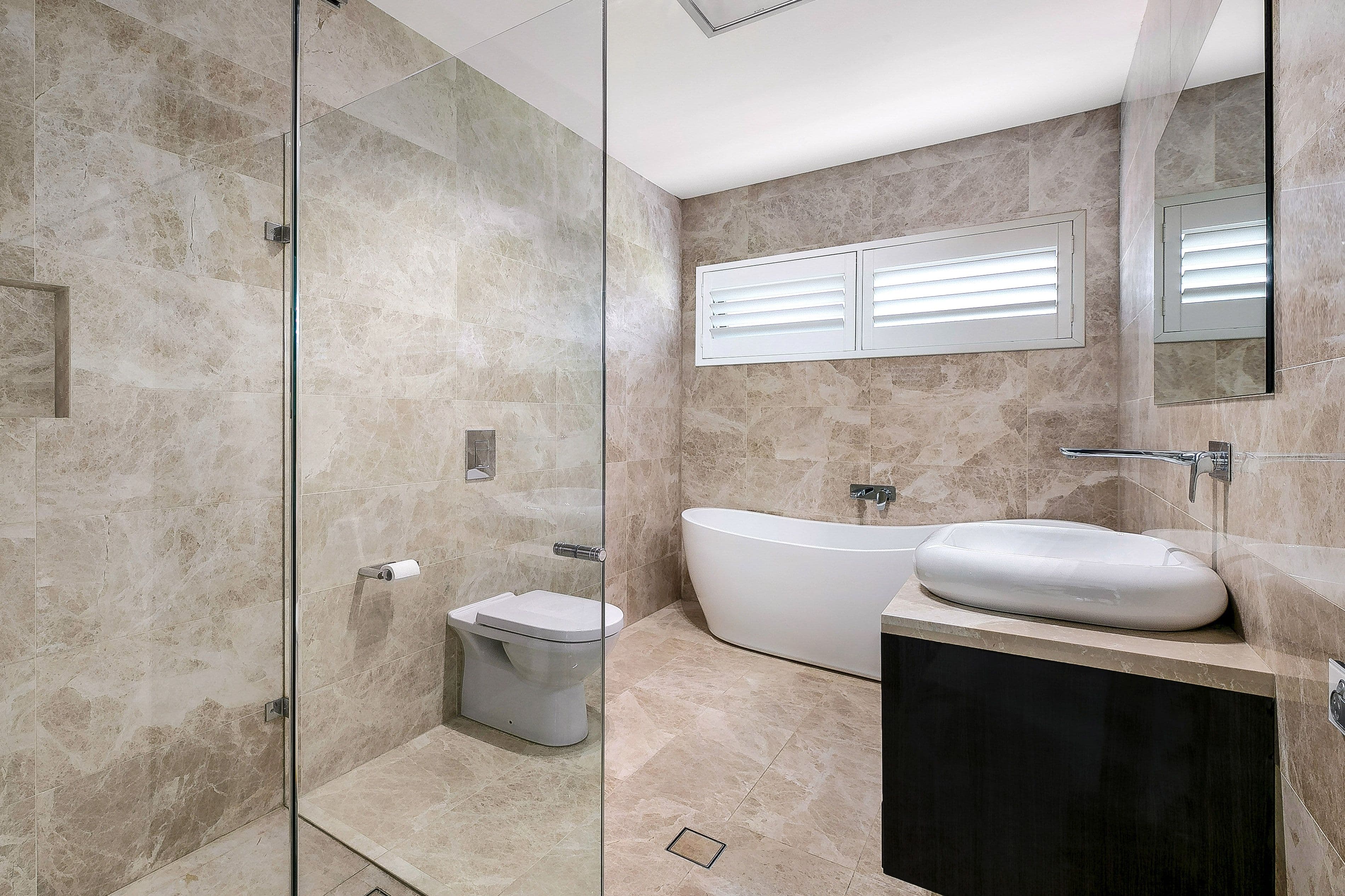 6 Oak Drive, Georges Hall NSW 2198, Georges Hall - Thumbnail 8