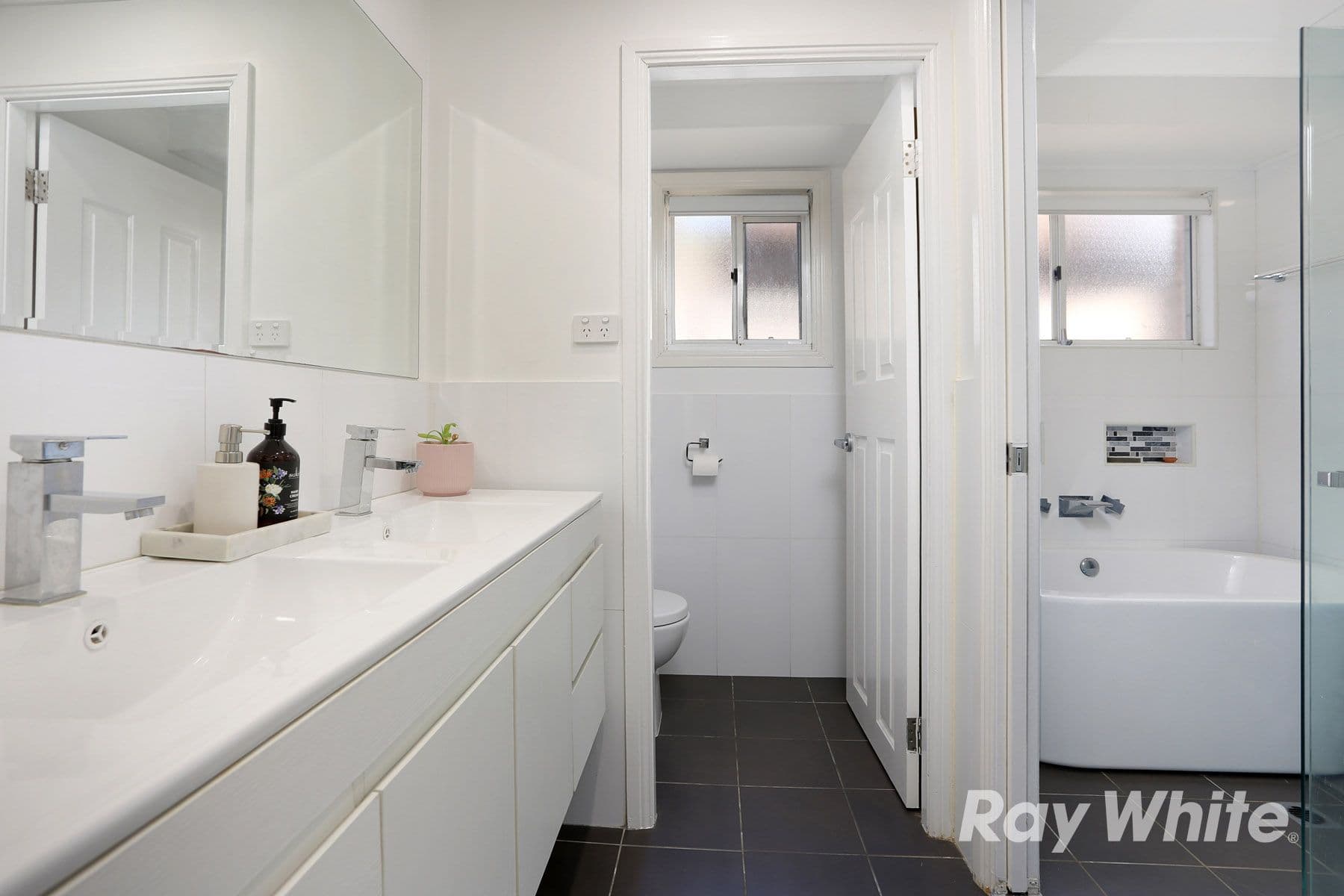 26 Pine Creek Circuit, St Clair NSW 2759, St Clair - Thumbnail 7