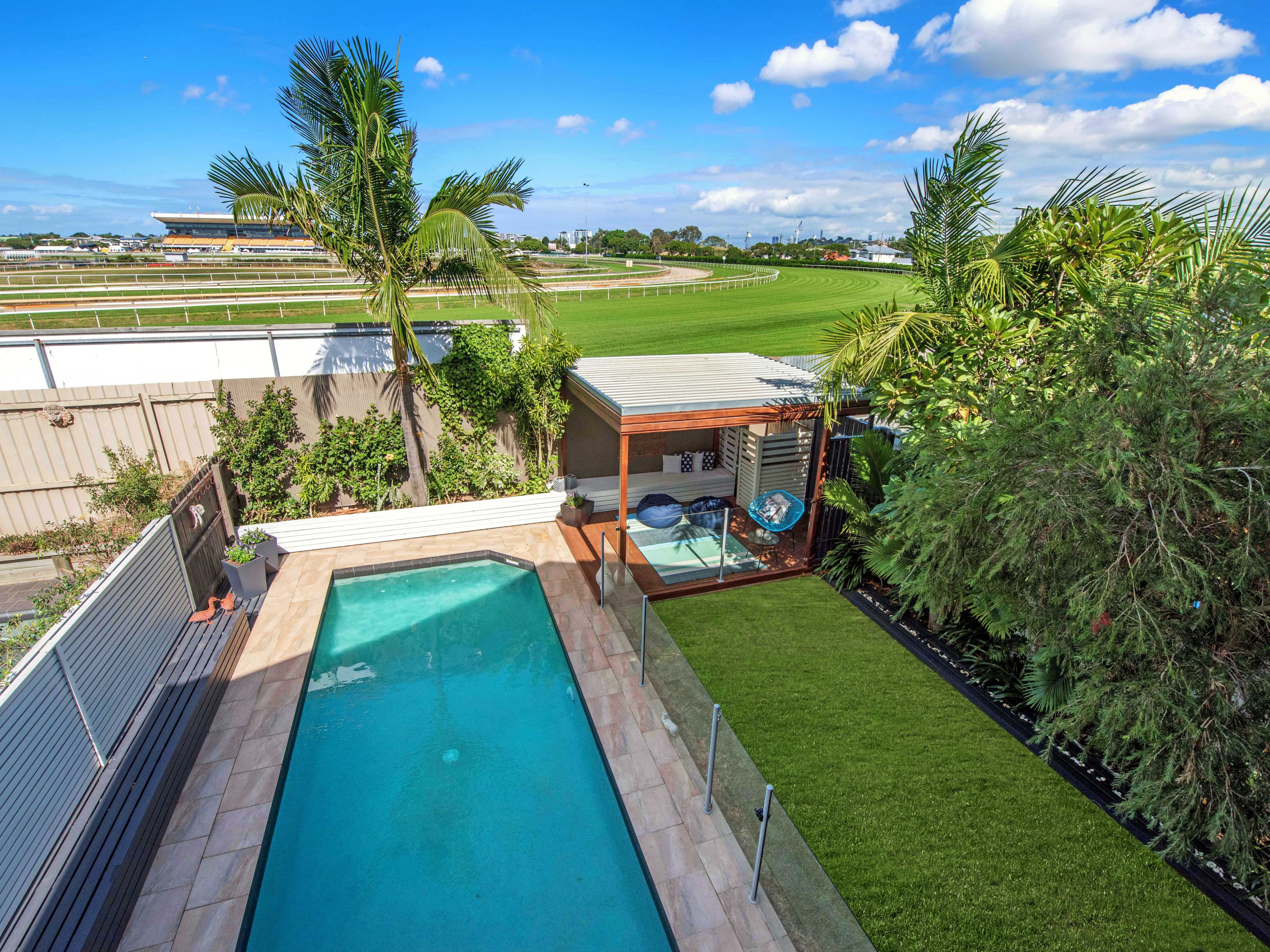 21 Raceview Avenue, Hendra QLD 4011, Hendra - Image 1