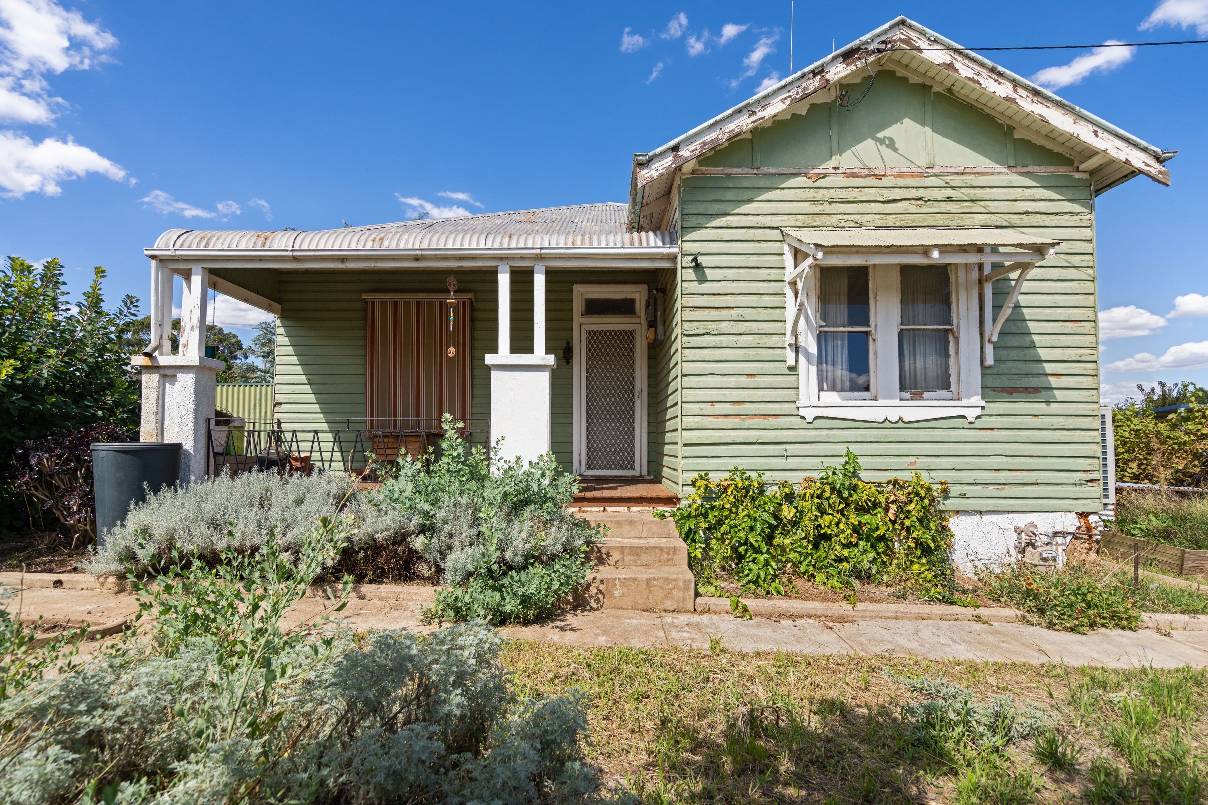 52 Main Street, Junee NSW 2663, Junee - Image 1