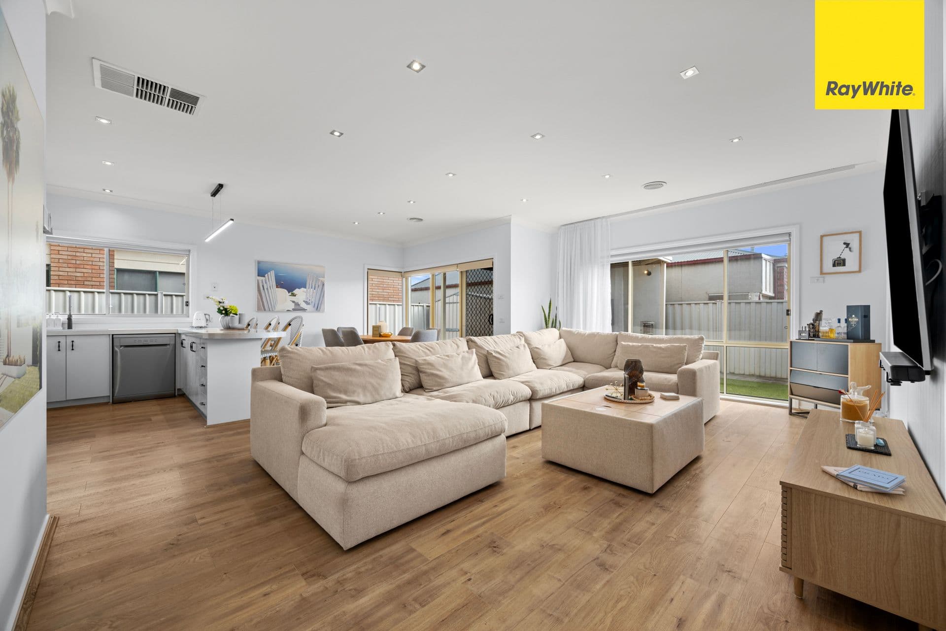 65 Grampians Way, Caroline Springs VIC 3023, Caroline Springs - Thumbnail 5