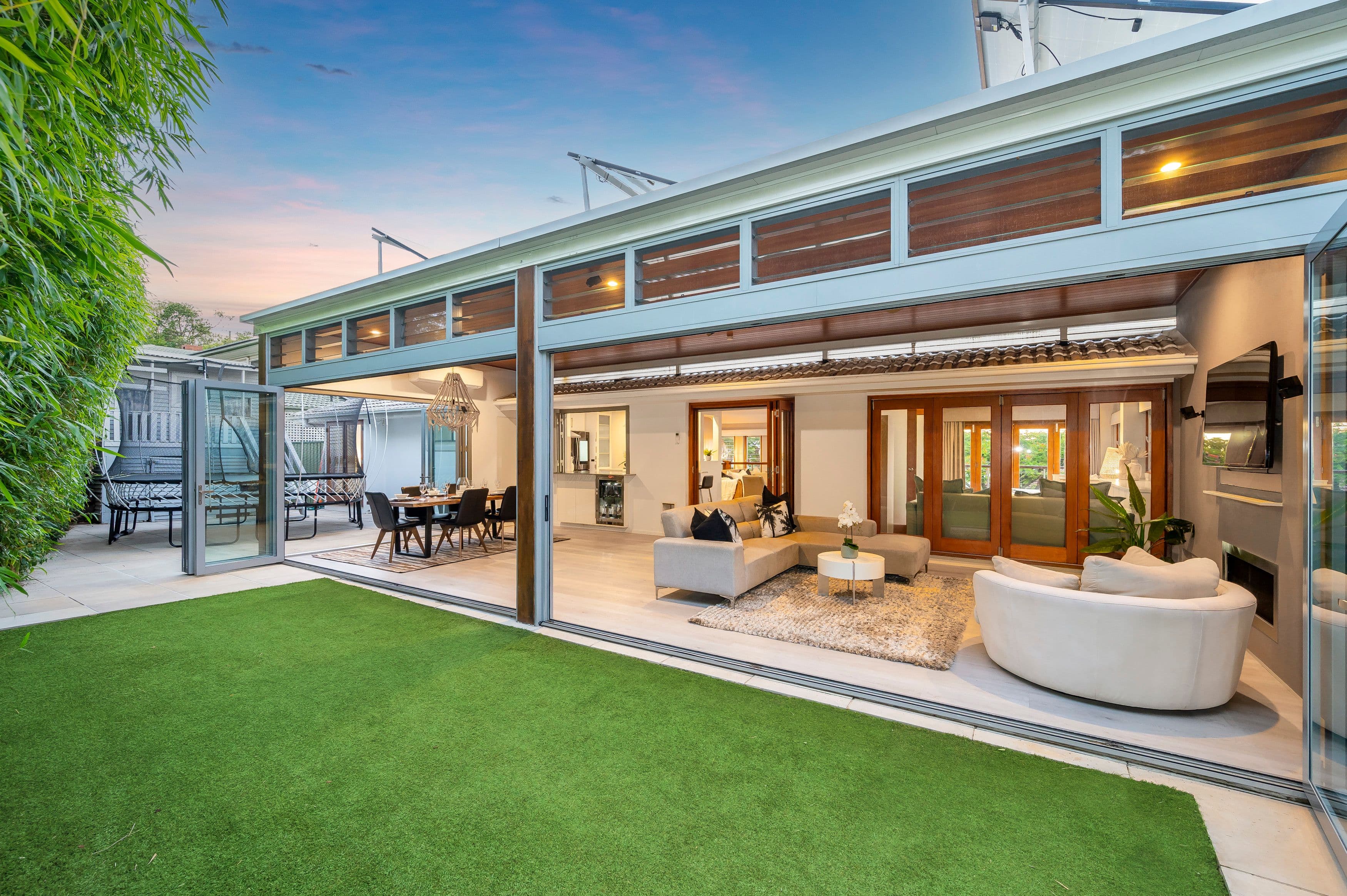 15 Lynell Street, Hamilton QLD 4007, Hamilton - Thumbnail 2