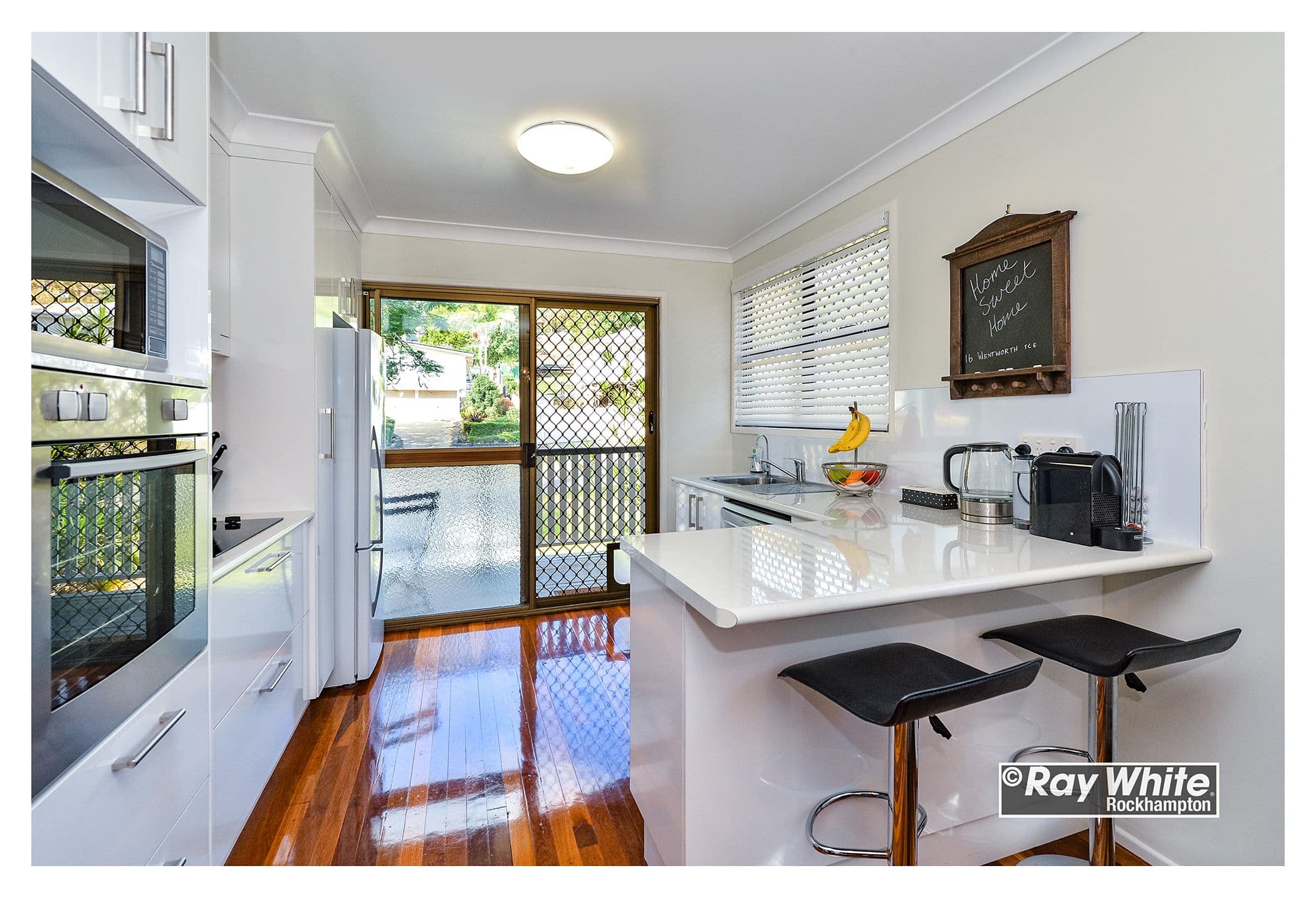 16 Wentworth Terrace, The Range QLD 4700, The Range - Thumbnail 3