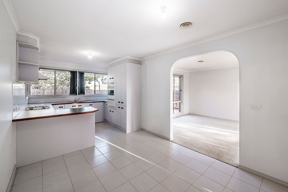 102 Duff Street, Cranbourne VIC 3977, Cranbourne - Thumbnail 3