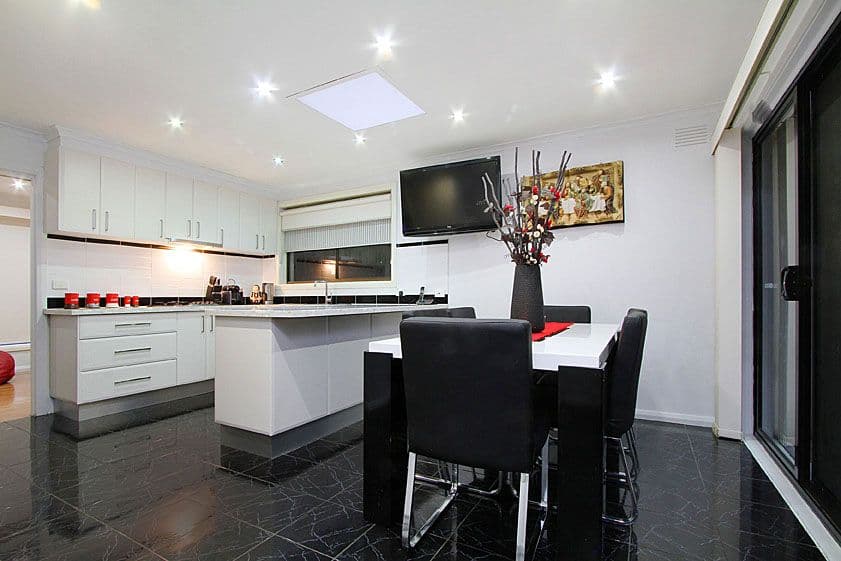 10 Macarthur Court, MILL PARK VIC 3082, Mill Park - Thumbnail 4