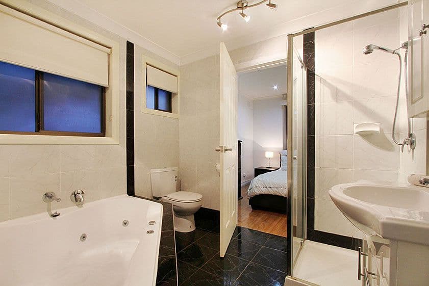 10 Macarthur Court, MILL PARK VIC 3082, Mill Park - Thumbnail 8