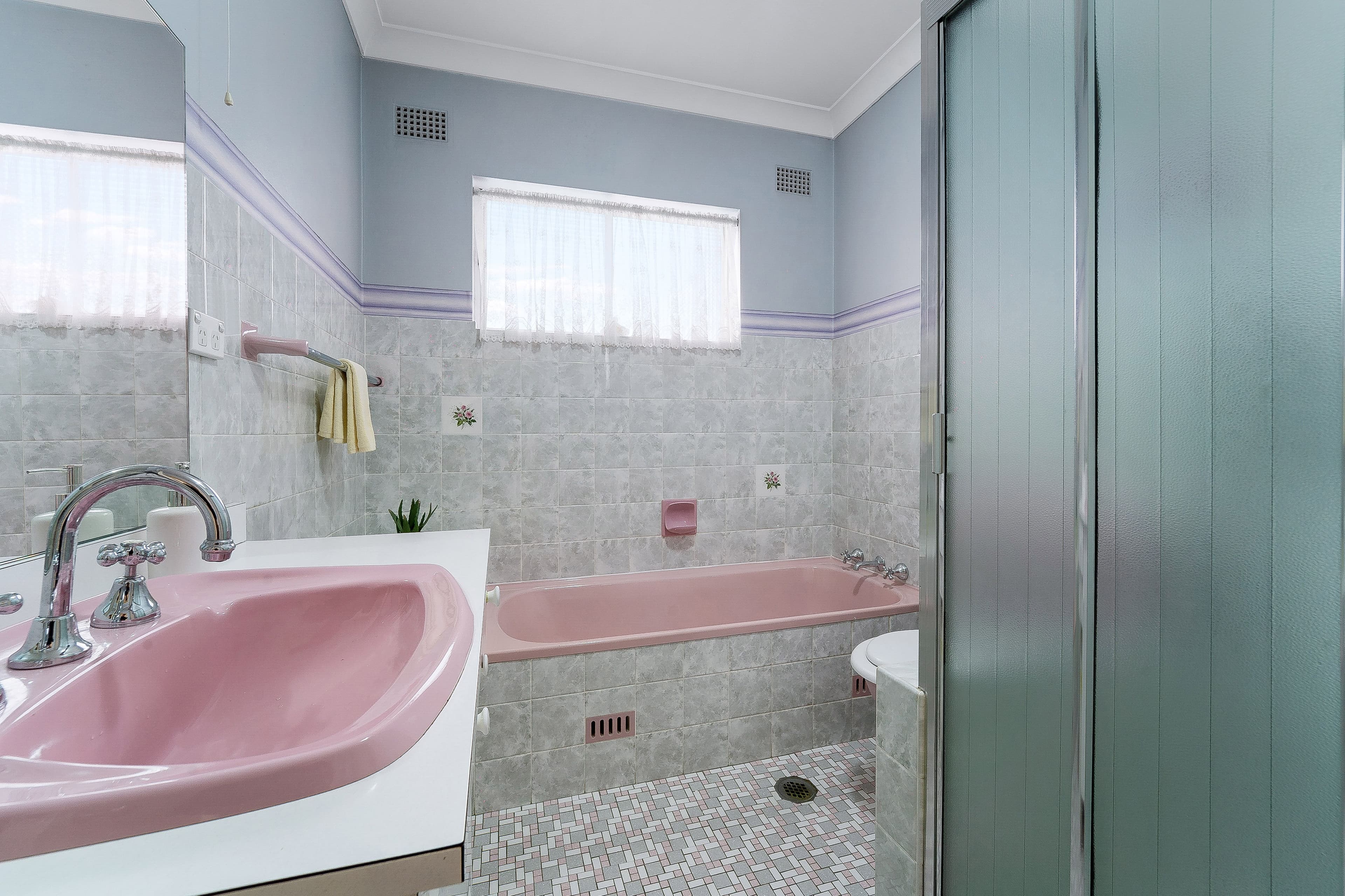 4 Greatrex Avenue, Regents Park NSW 2143, Regents Park - Thumbnail 8