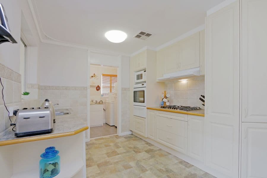 9 Yomba Street, Kewdale WA 6105, Kewdale - Thumbnail 5