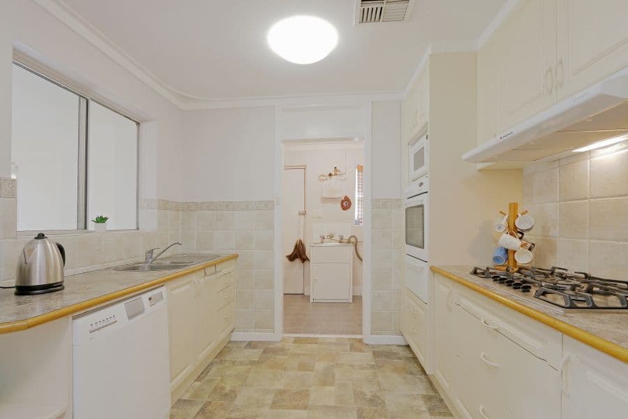 9 Yomba Street, Kewdale WA 6105, Kewdale - Thumbnail 6