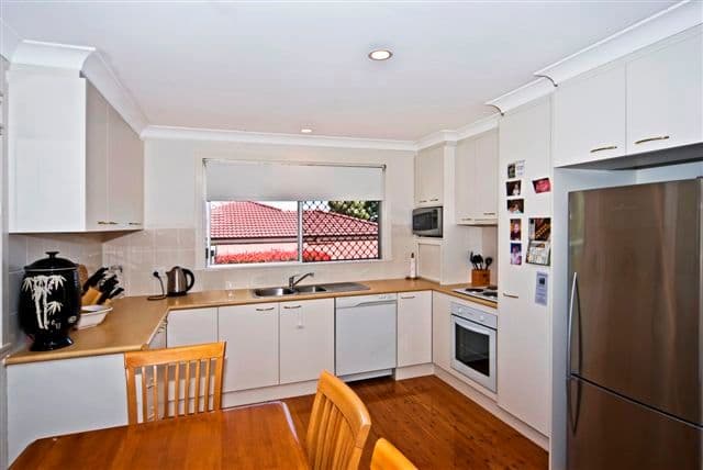 3  Schloss Street, CENTENARY HEIGHTS QLD 4350, Centenary Heights - Thumbnail 3