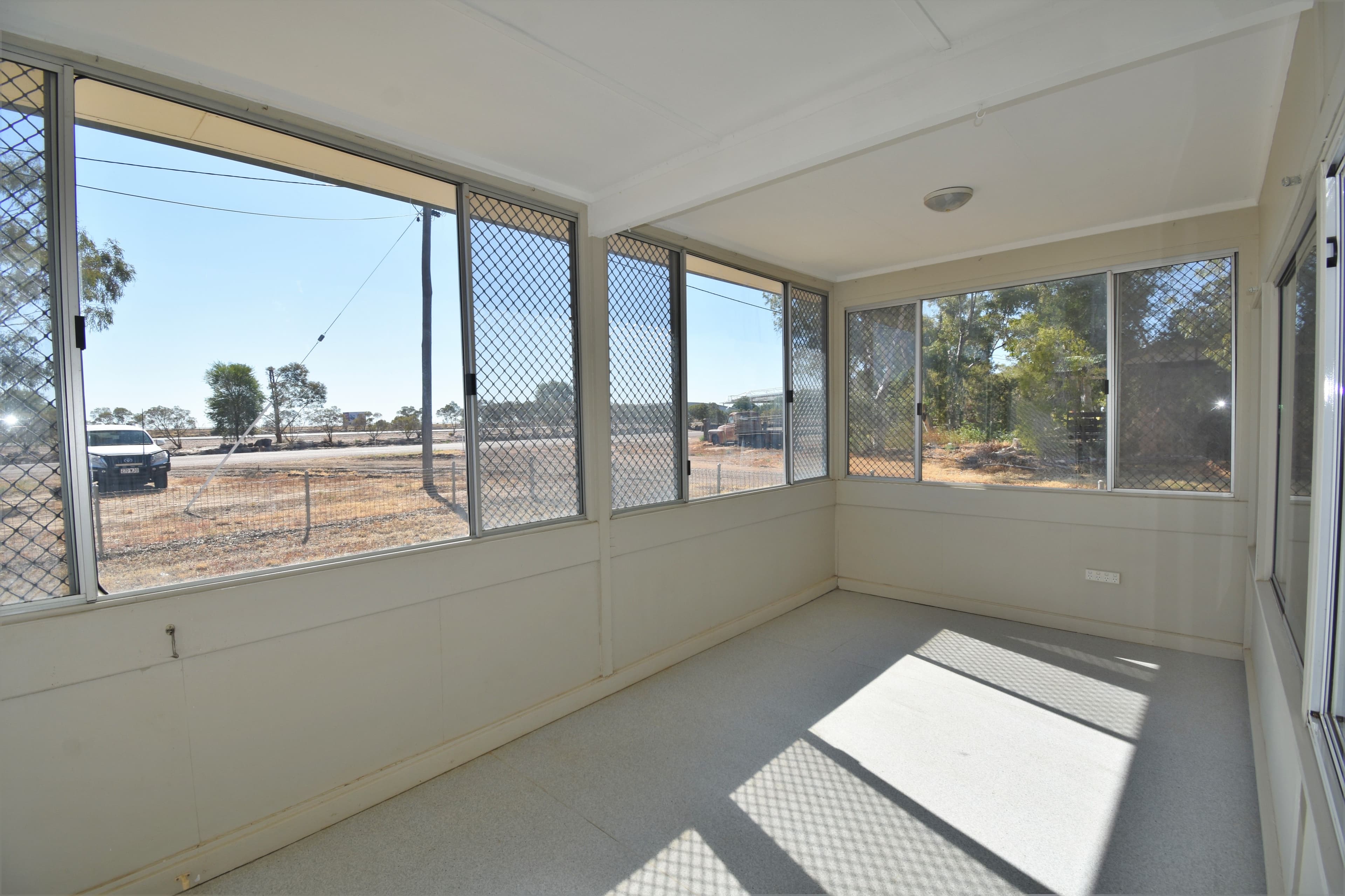 61 Ilfracombe Road, Longreach QLD 4730, Longreach - Thumbnail 2