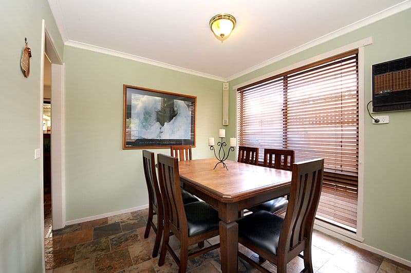 35 Bryden Drive, FERNTREE GULLY VIC 3156, Ferntree Gully - Thumbnail 3