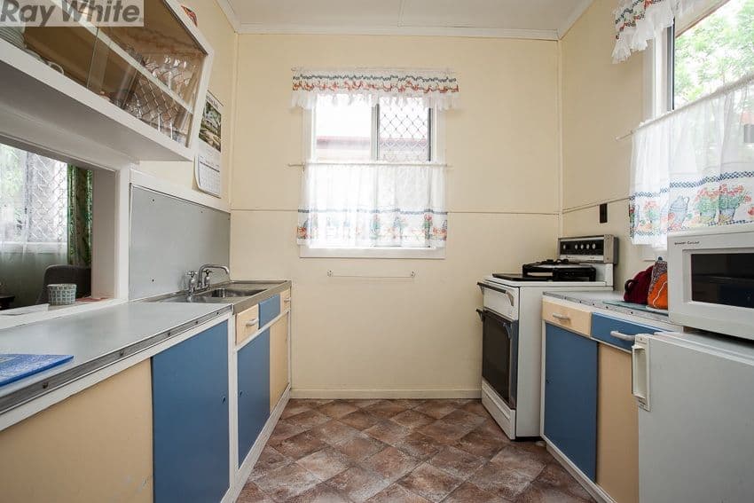 46 Laura Street, CLONTARF QLD 4019, Clontarf - Thumbnail 4