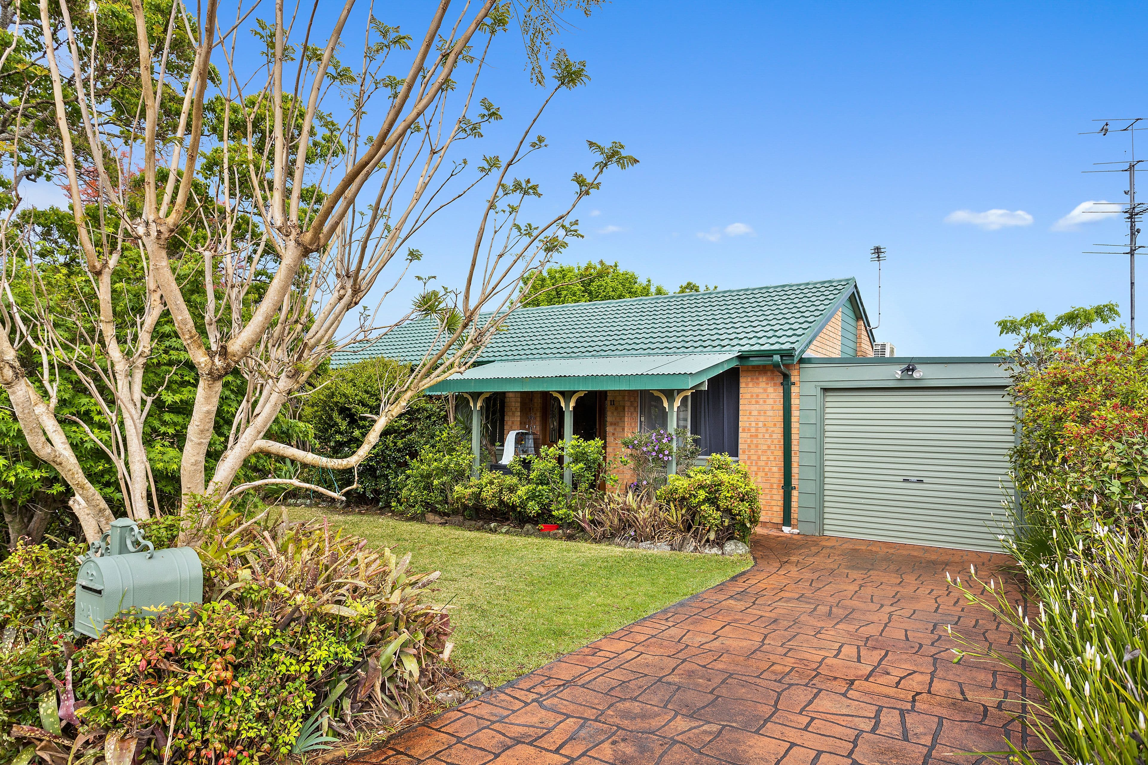 11 Jacaranda Crescent, Albion Park Rail NSW 2527, Albion Park Rail - Image 1