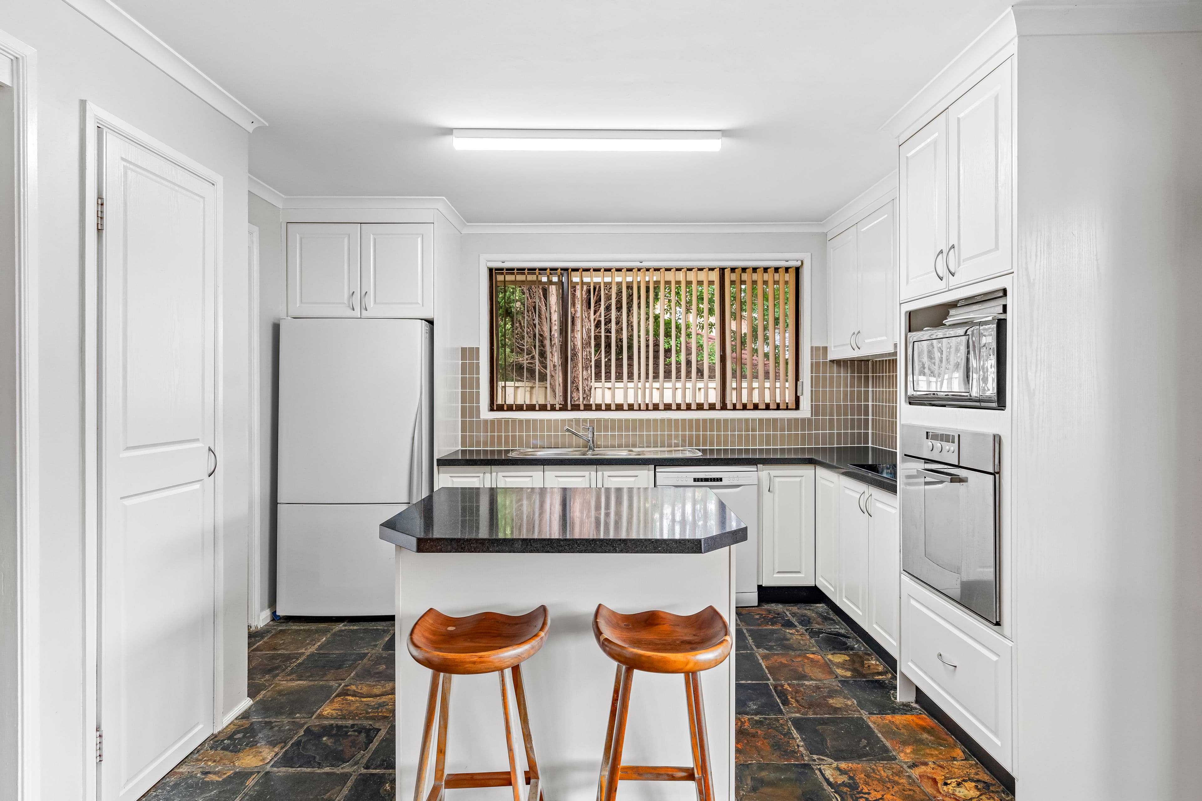 21 Greenlee Street, Green Point NSW 2251, Green Point - Thumbnail 4