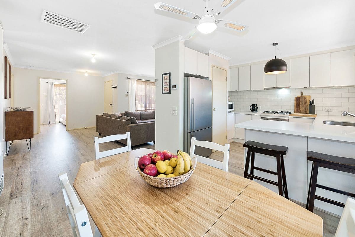 3 Jasa Crescent, Cranbourne West VIC 3977, Cranbourne West - Thumbnail 2