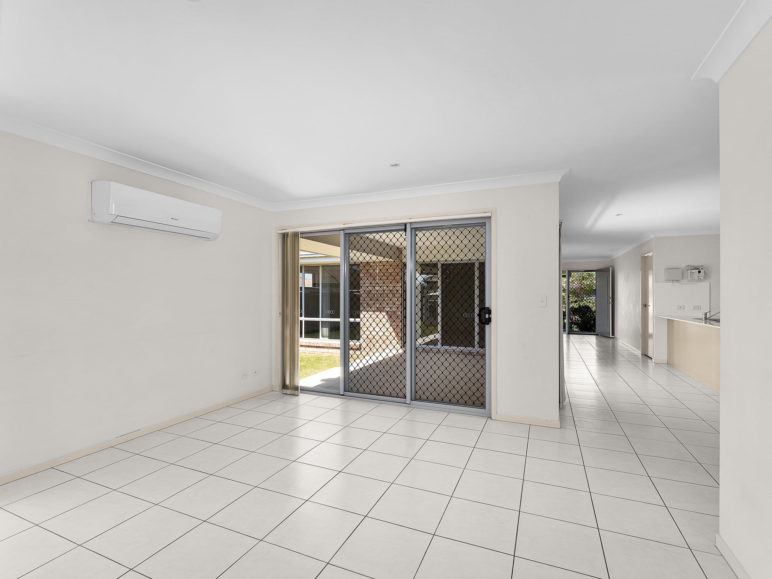 72 Vivian Hancock Drive, North Booval QLD 4304, North Booval - Thumbnail 7