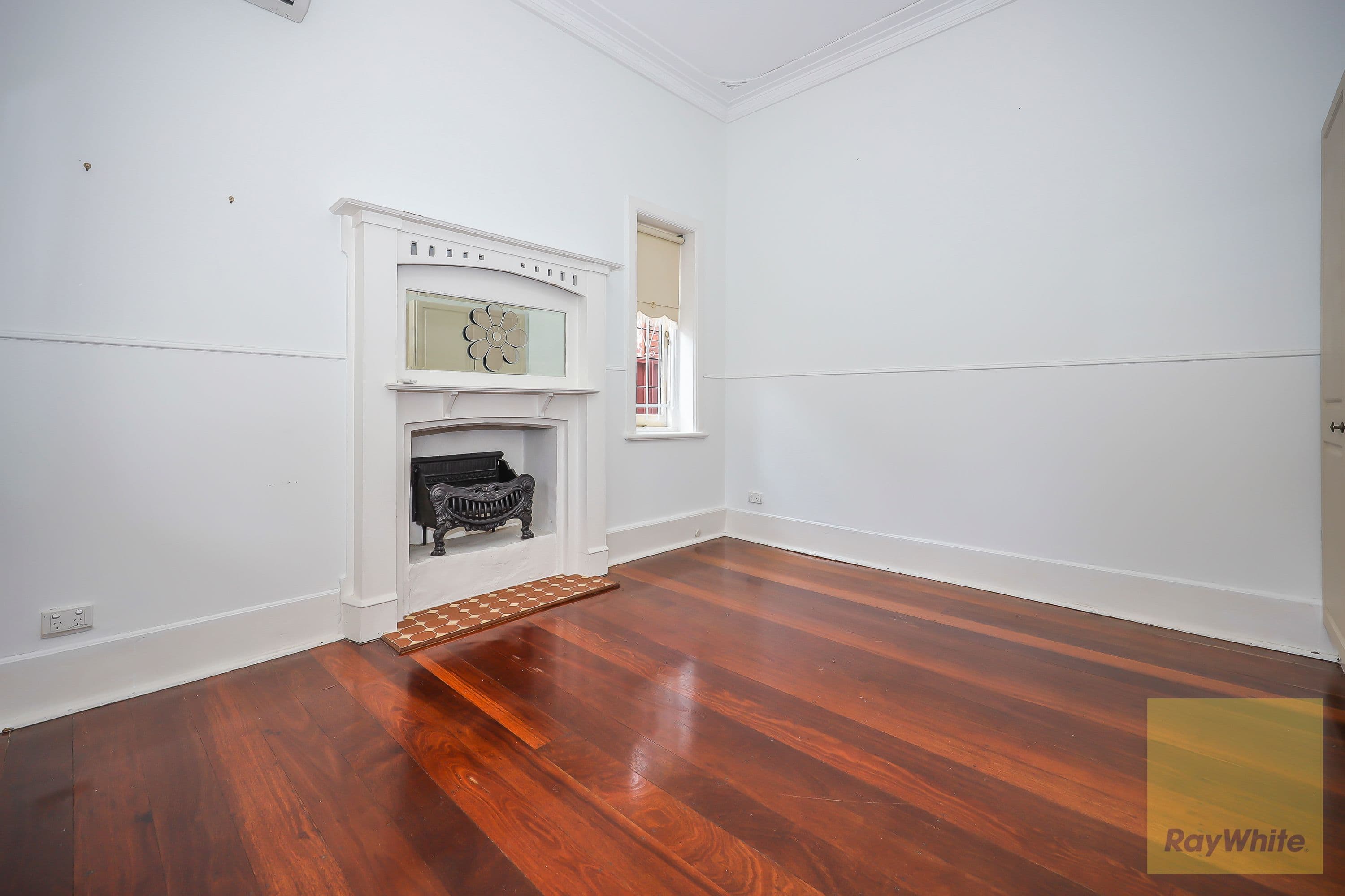 5 Turton Street, Guildford WA 6055, Guildford - Thumbnail 4