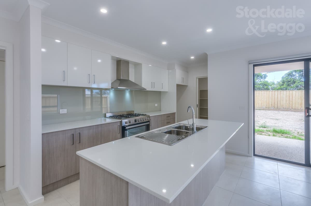 41 Flagstaff Drive, Portarlington VIC 3223, Portarlington - Thumbnail 2