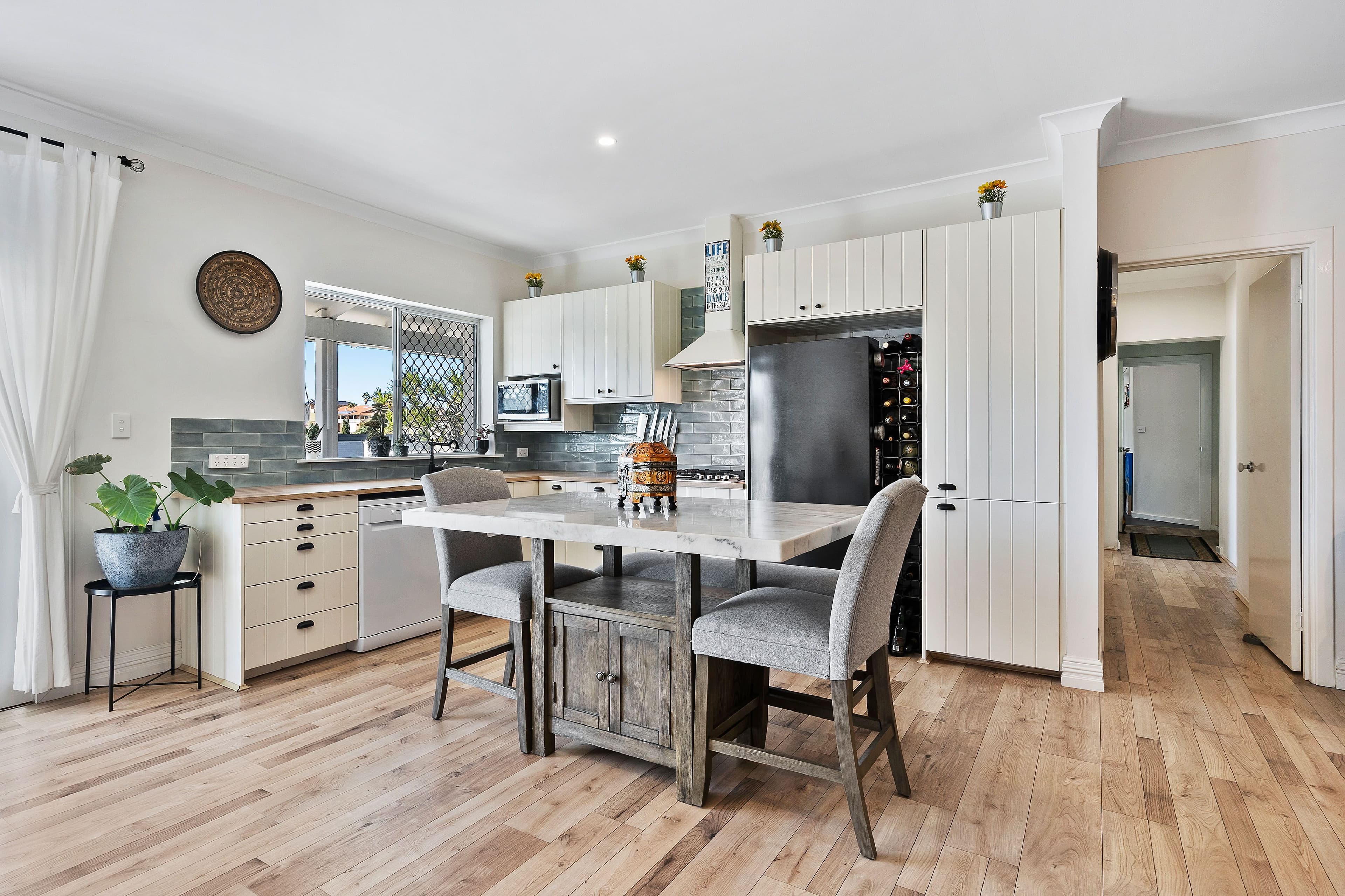 24A Hood Terrace, Sorrento WA 6020, Sorrento - Thumbnail 6
