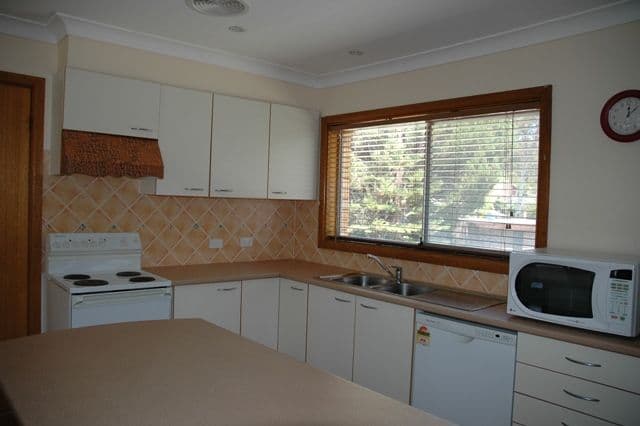 29 Fairview Drive, BATEMANS BAY NSW 2536, Batemans Bay - Thumbnail 7