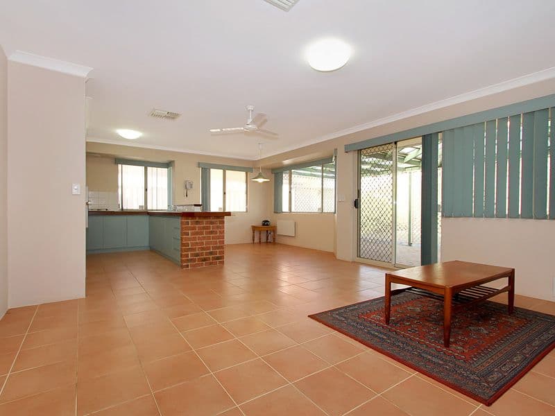 6 Nicholson Court, CANNING VALE WA 6155, Canning Vale - Thumbnail 8