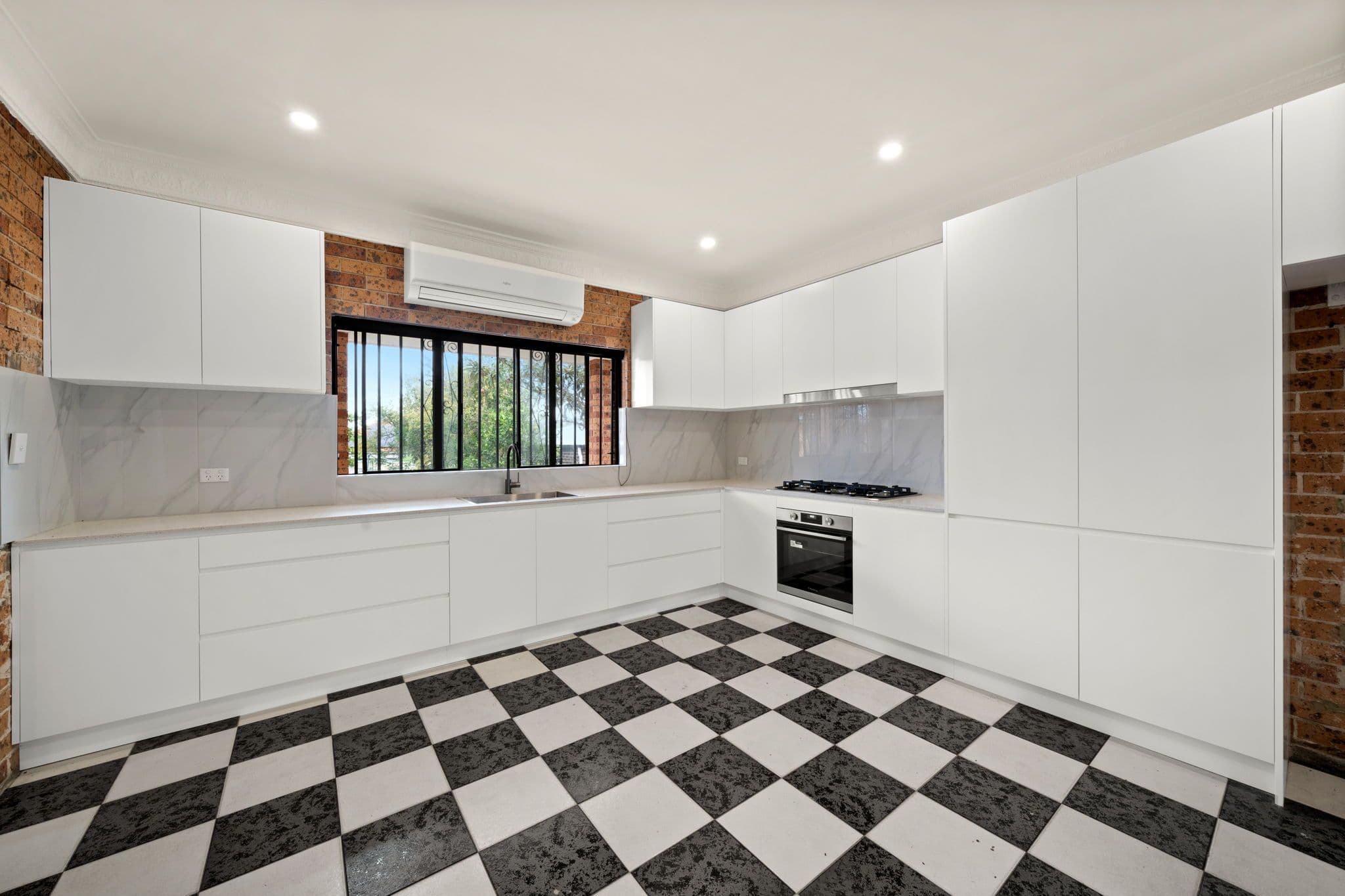 7 Victoria Road, Punchbowl NSW 2196, Punchbowl - Thumbnail 5