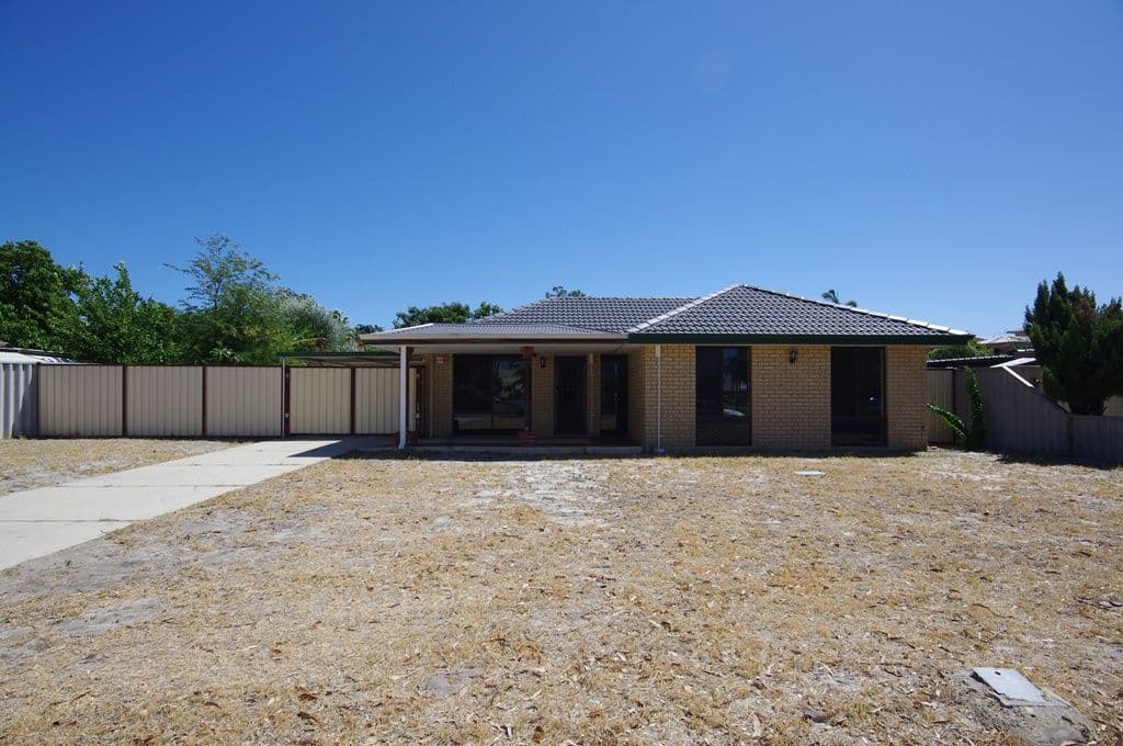 298 Illawarra Crescent, BALLAJURA WA 6066, Ballajura - Thumbnail 2