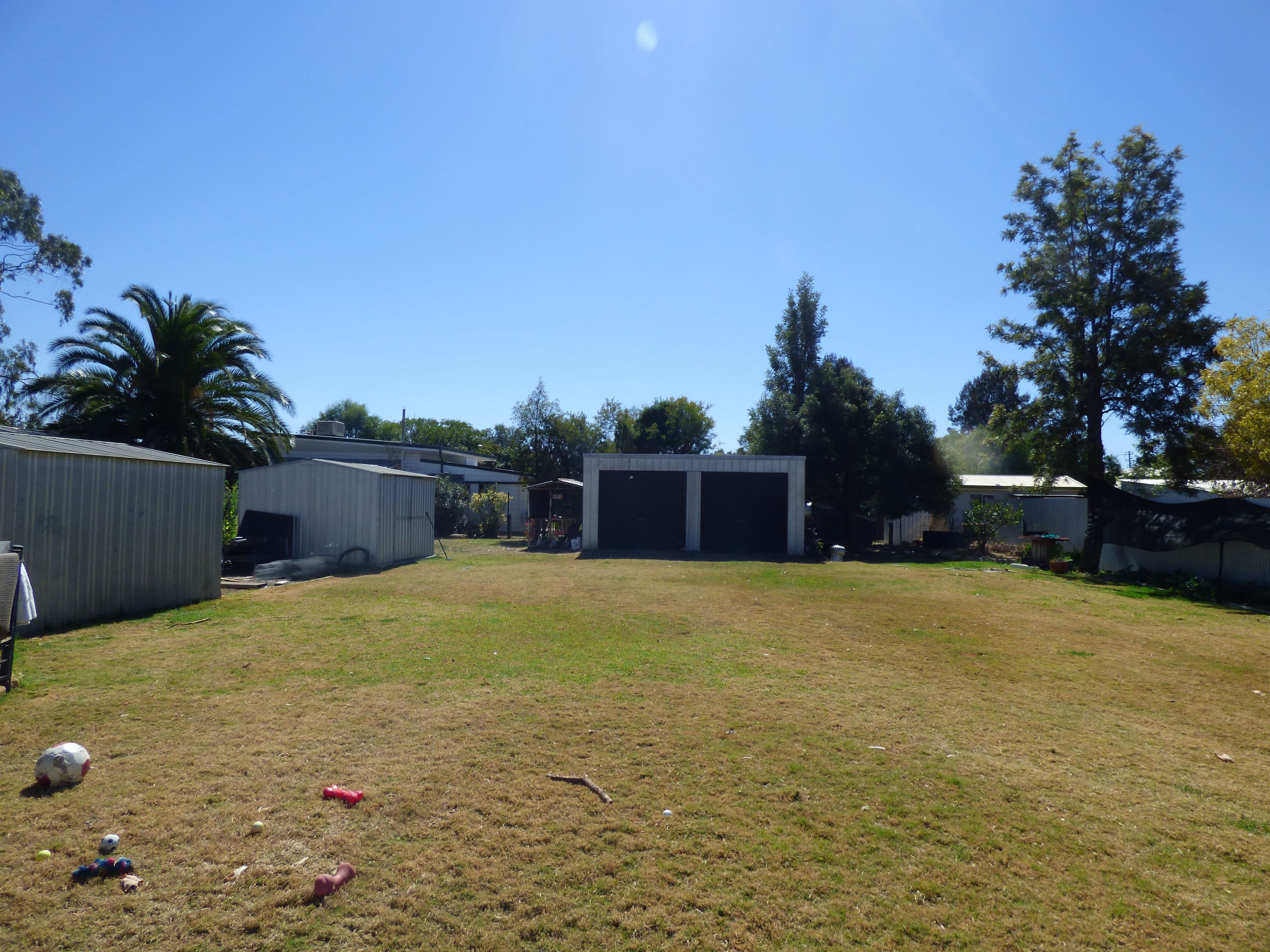 43 Raglan Street, Roma QLD 4455, Roma - Thumbnail 2