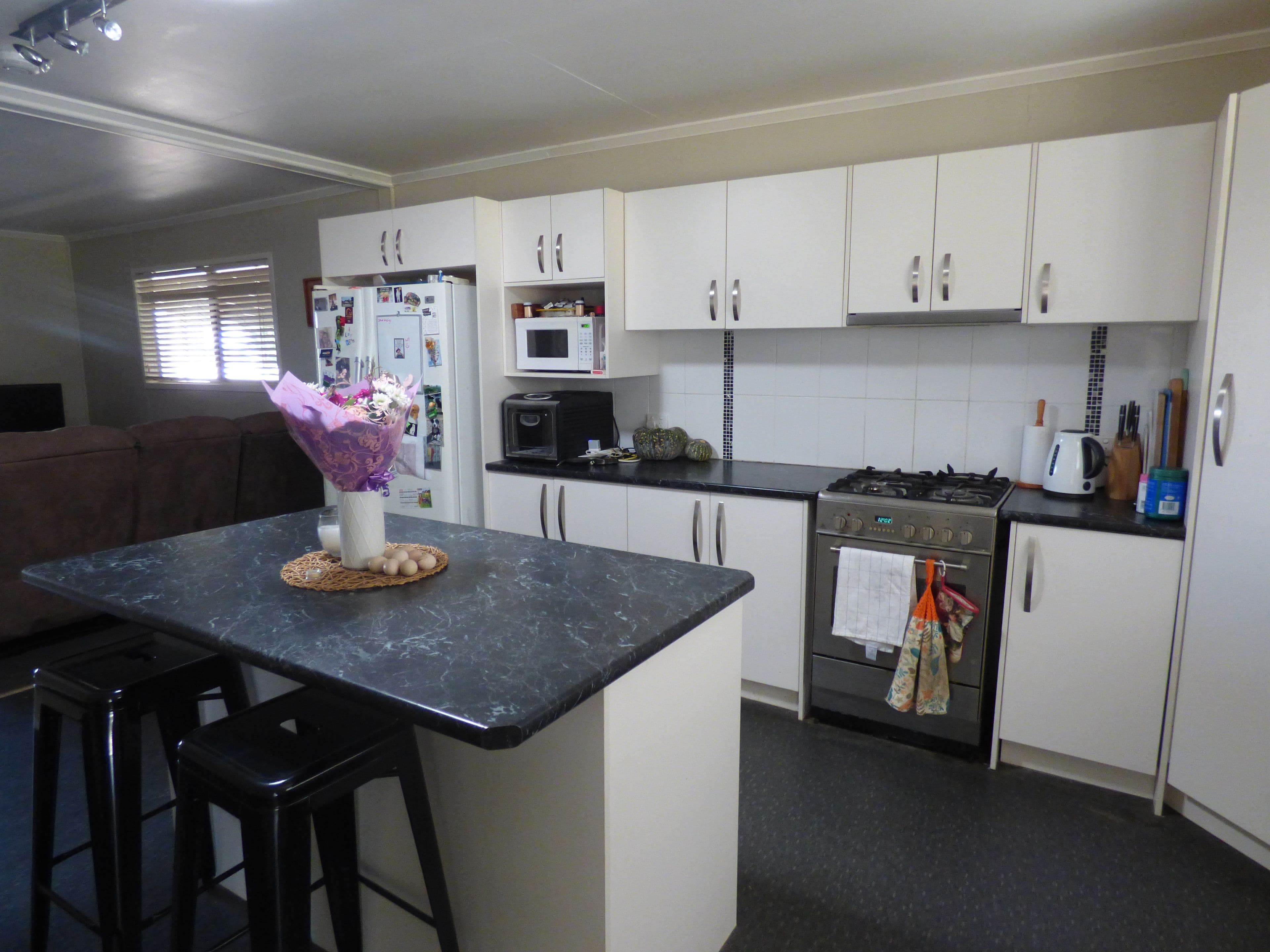 43 Raglan Street, Roma QLD 4455, Roma - Thumbnail 3