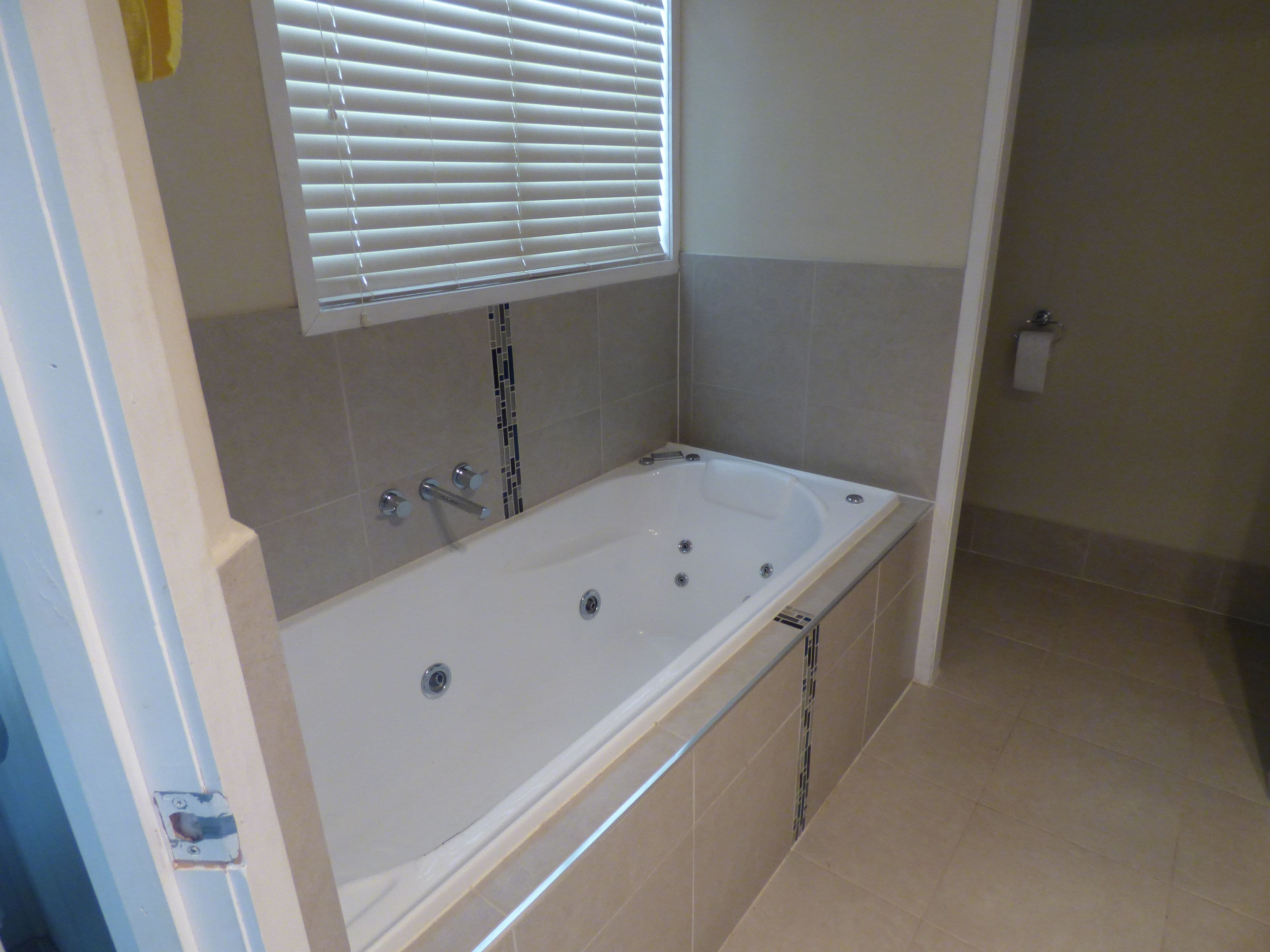 43 Raglan Street, Roma QLD 4455, Roma - Thumbnail 8