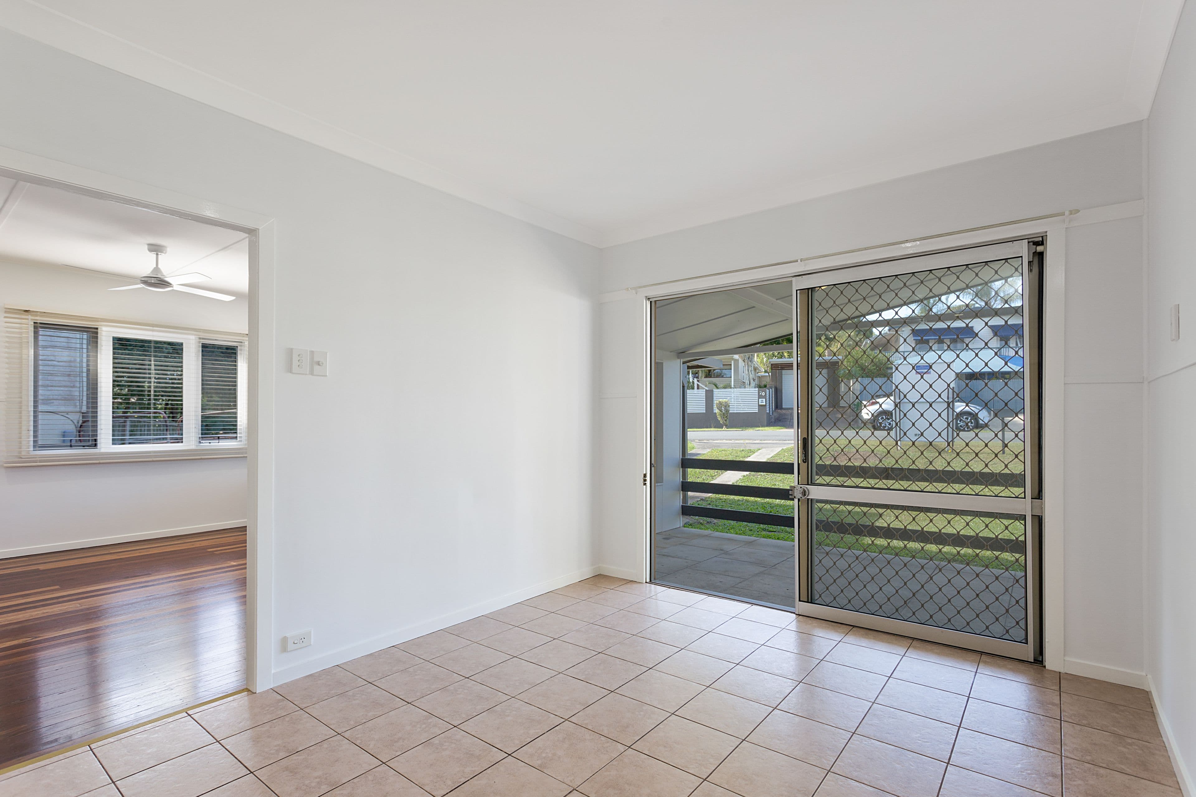 13 Sibyl Street, Southport QLD 4215, Southport - Thumbnail 4