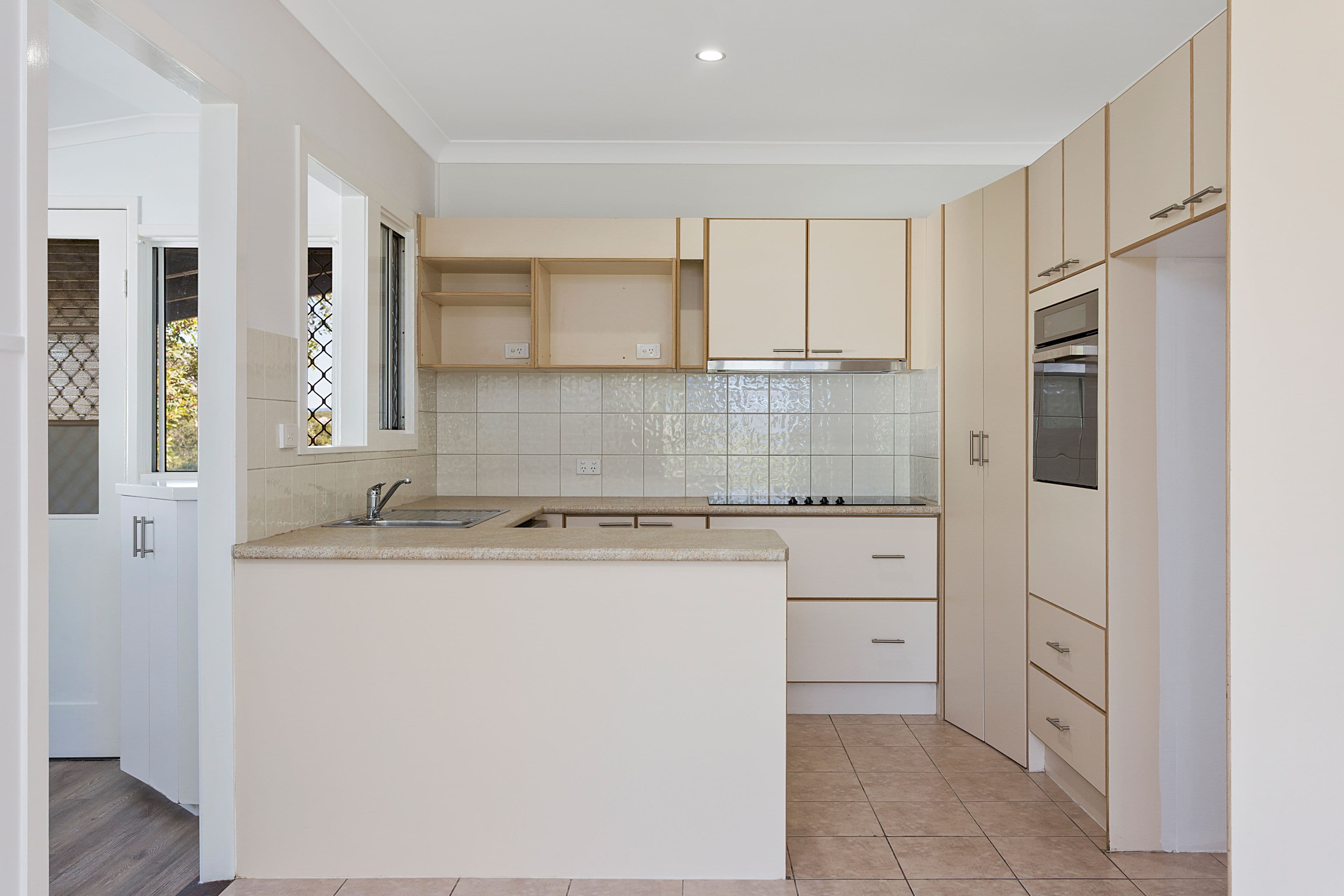 13 Sibyl Street, Southport QLD 4215, Southport - Thumbnail 5
