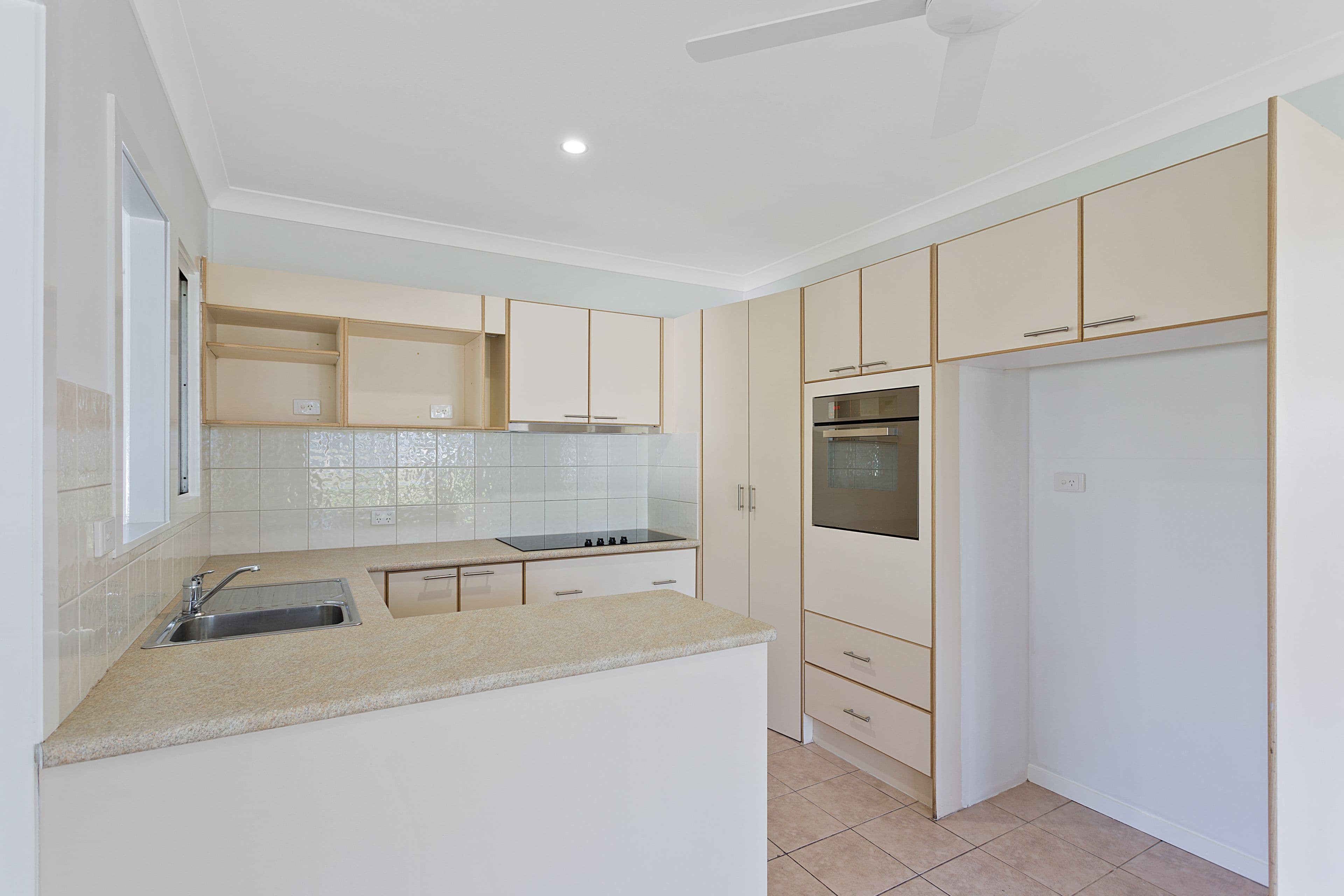 13 Sibyl Street, Southport QLD 4215, Southport - Thumbnail 6