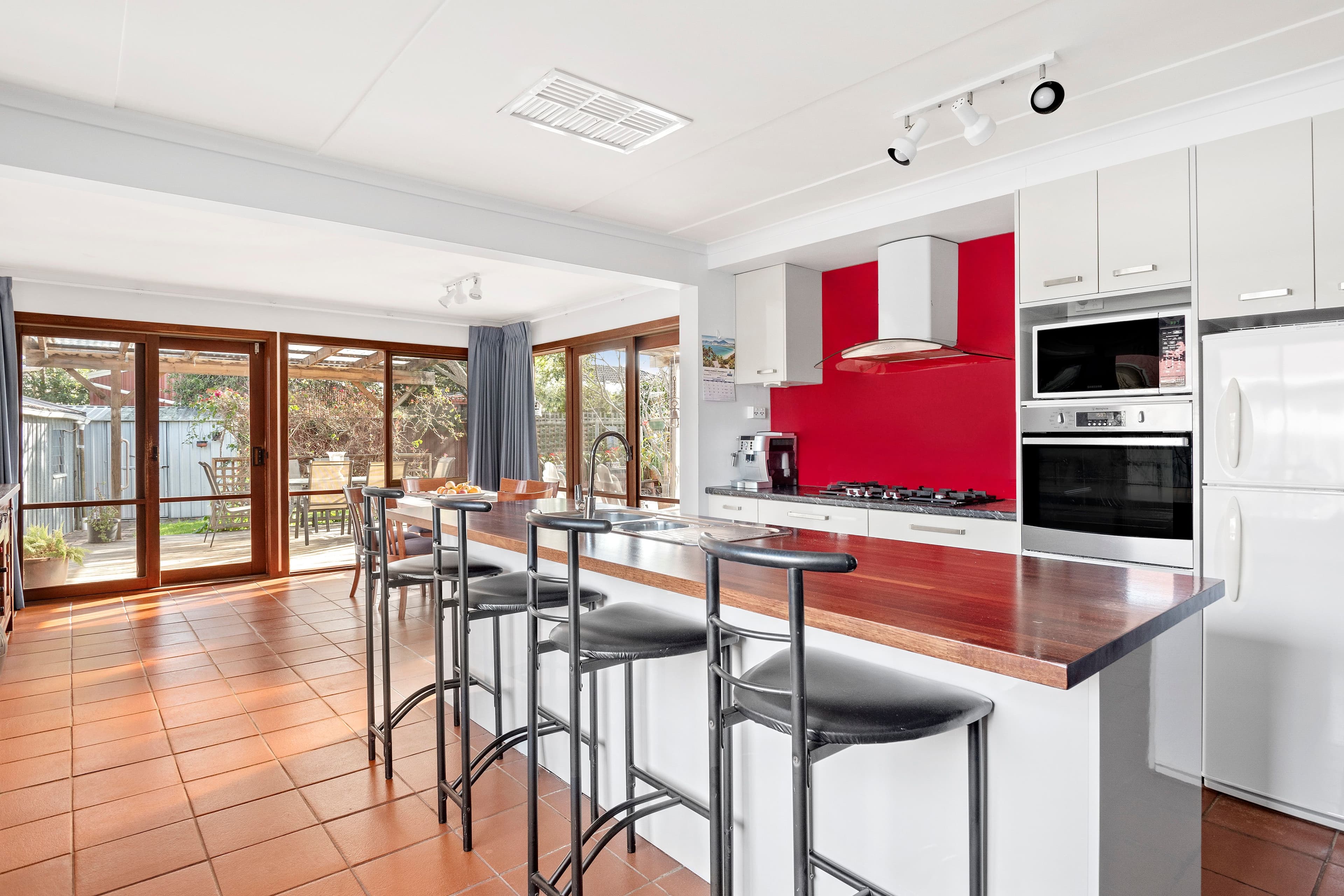12 Burdett Street, Frankston North VIC 3200, Frankston North - Thumbnail 2