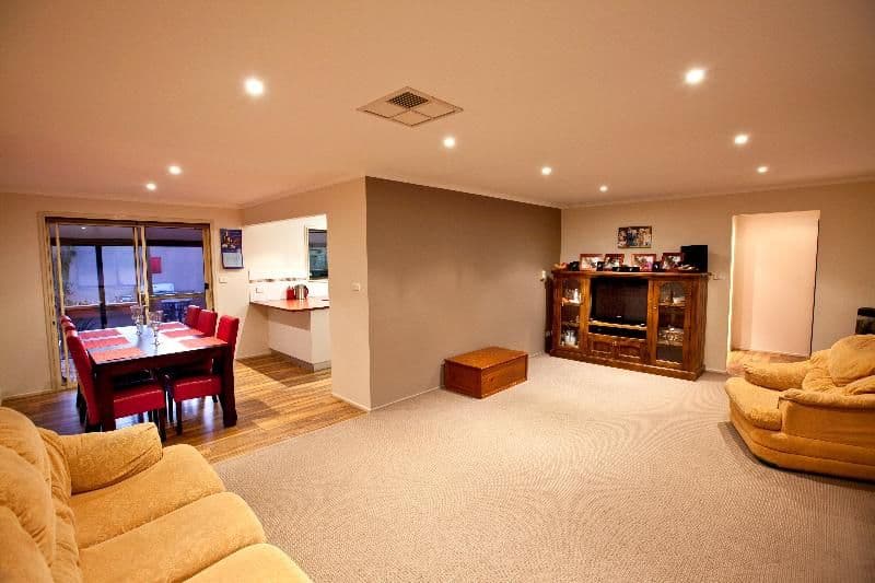 8 Webber Drive, DUBBO NSW 2830, Dubbo - Thumbnail 5