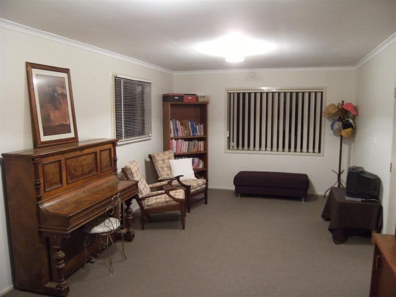 8 Webber Drive, DUBBO NSW 2830, Dubbo - Thumbnail 6