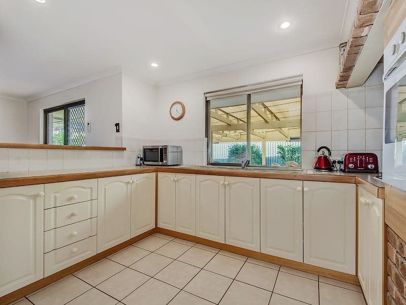 32 Nettleton Way, SAFETY BAY WA 6169, Safety Bay - Thumbnail 8