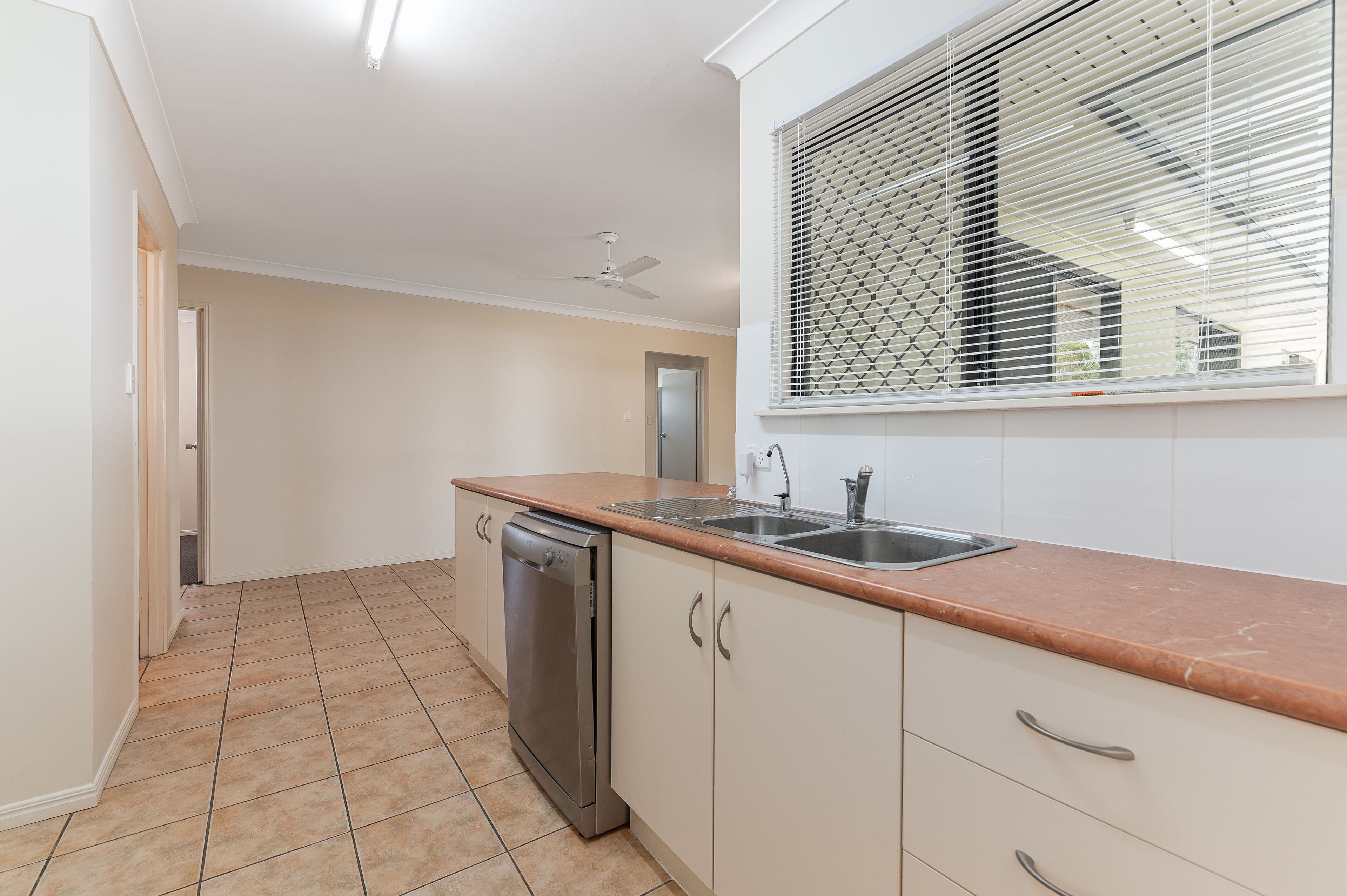 93 Witney Street, Kin Kora QLD 4680, Kin Kora - Thumbnail 3