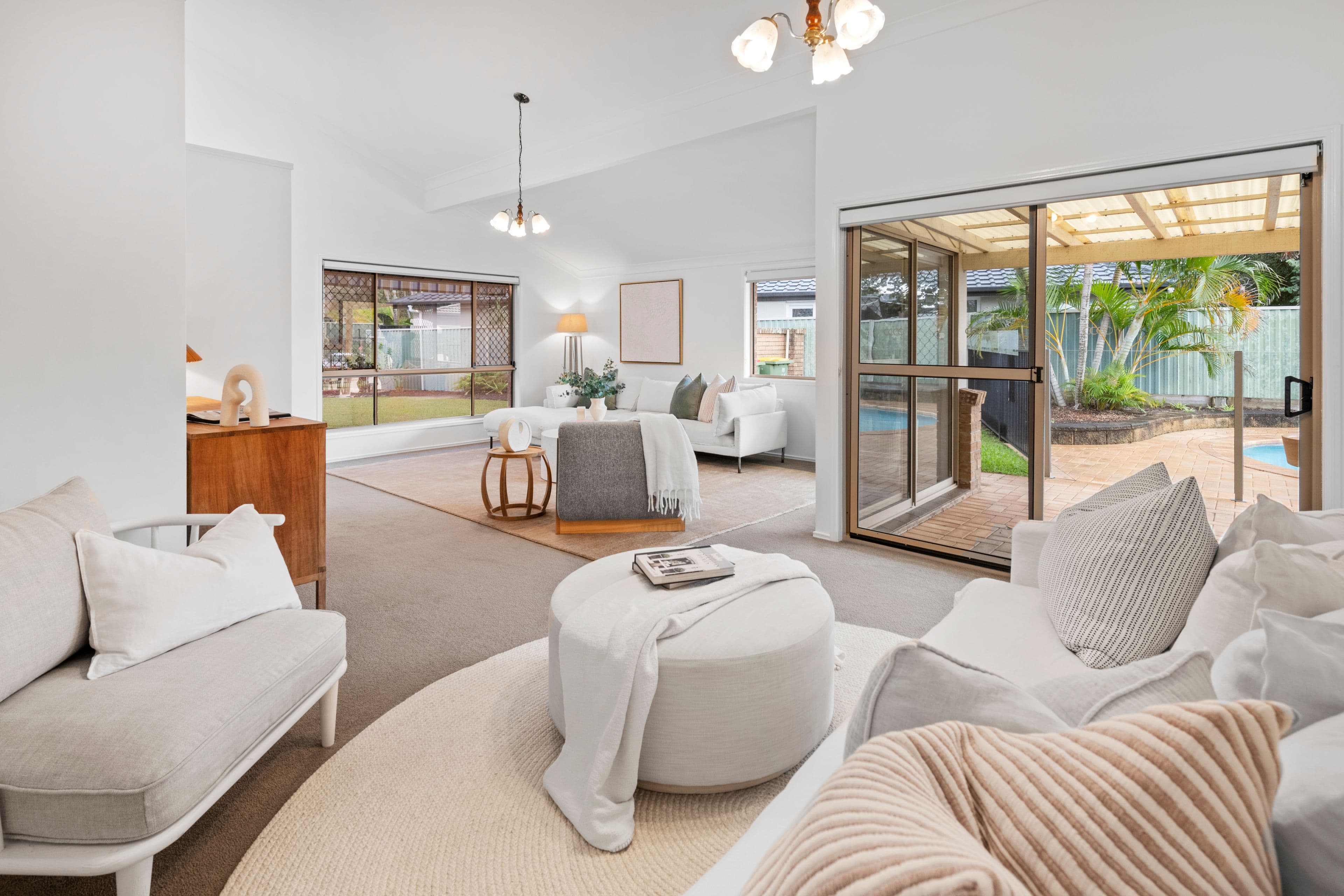 16 Ridgewood Court, Burleigh Waters QLD 4220, Burleigh Waters - Thumbnail 2