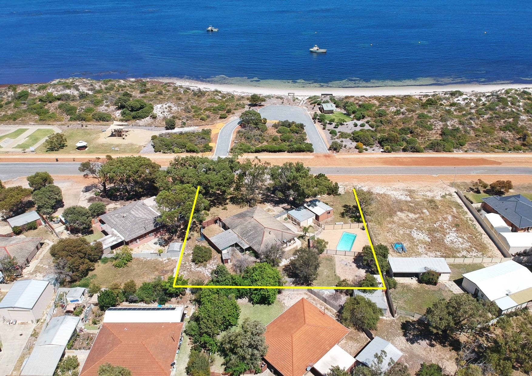 46 Thomas Street, Leeman WA 6514, Leeman - Thumbnail 2