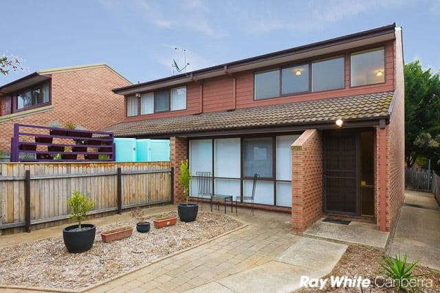 11 Moulden Court, BELCONNEN ACT 2617, Belconnen - Thumbnail 2