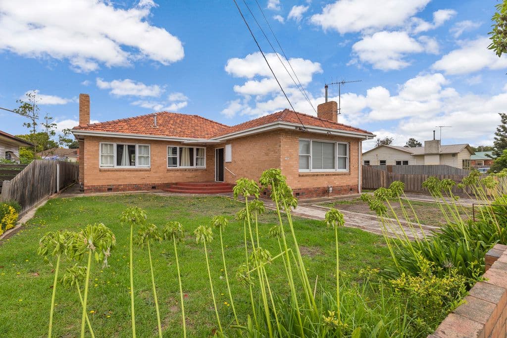  10 Vines Road, Hamlyn Heights VIC 3215, Hamlyn Heights - Thumbnail 2
