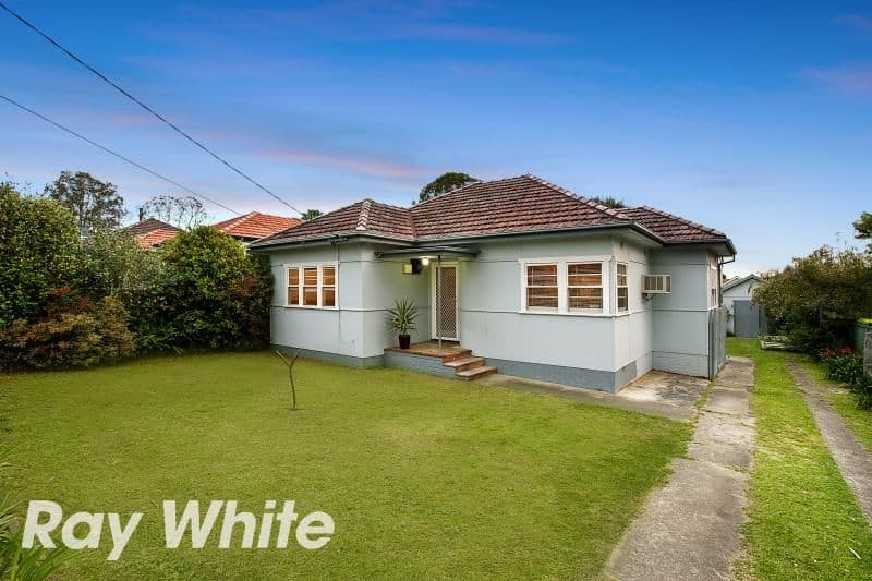8 Roslyn Avenue, NORTHMEAD NSW 2152, Northmead - Image 1