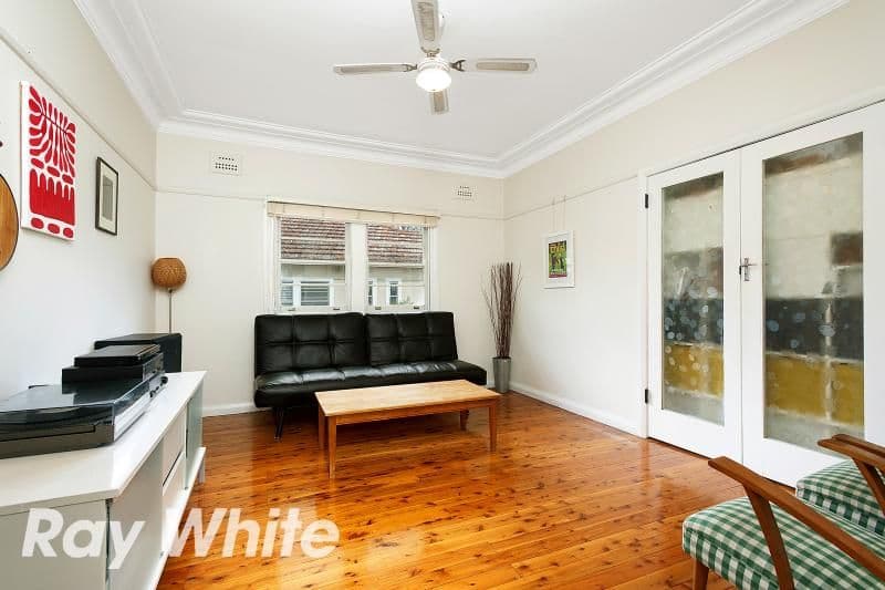 8 Roslyn Avenue, NORTHMEAD NSW 2152, Northmead - Thumbnail 2