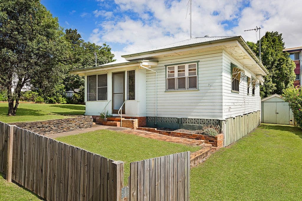 72 North Street, Mount Lofty QLD 4350, Mount Lofty - Image 1