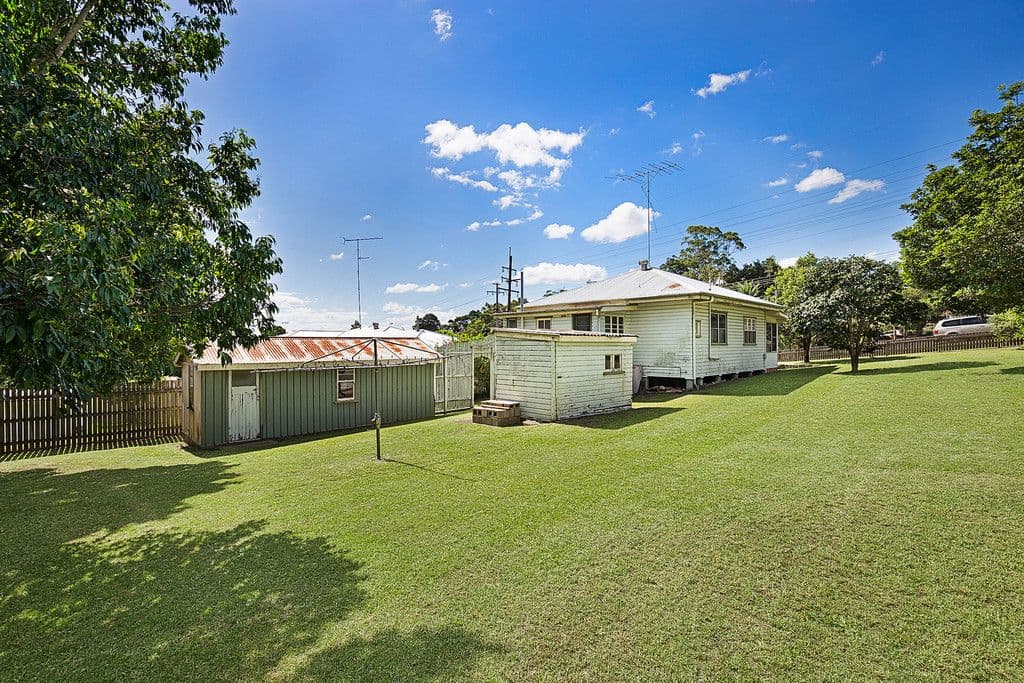 72 North Street, Mount Lofty QLD 4350, Mount Lofty - Thumbnail 8