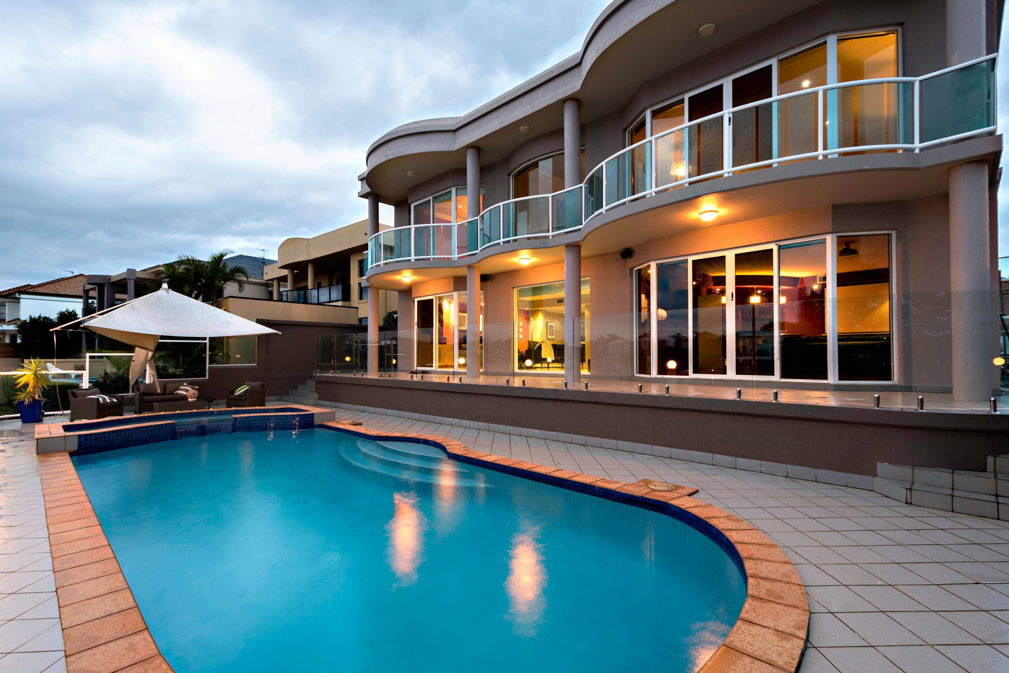 15 Ipsley Drive, Broadbeach Waters QLD 4218, Broadbeach Waters - Thumbnail 4
