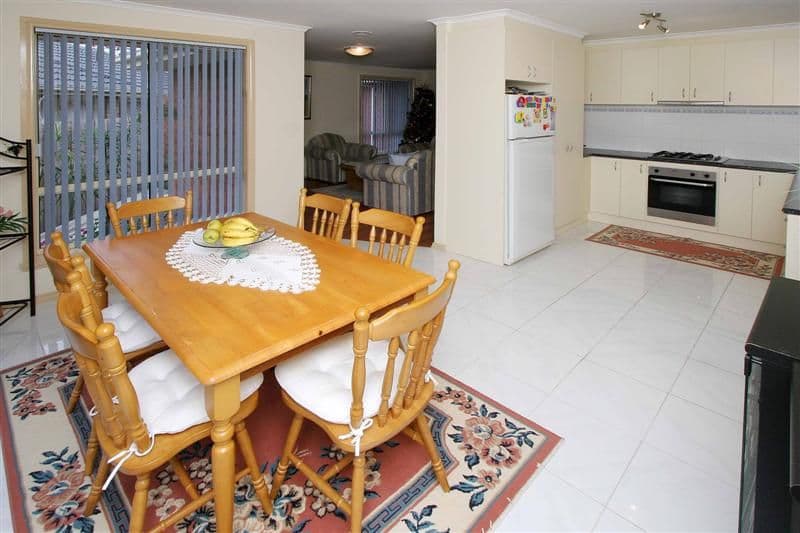 16 Santos Court, KEILOR DOWNS VIC 3038, Keilor Downs - Thumbnail 3